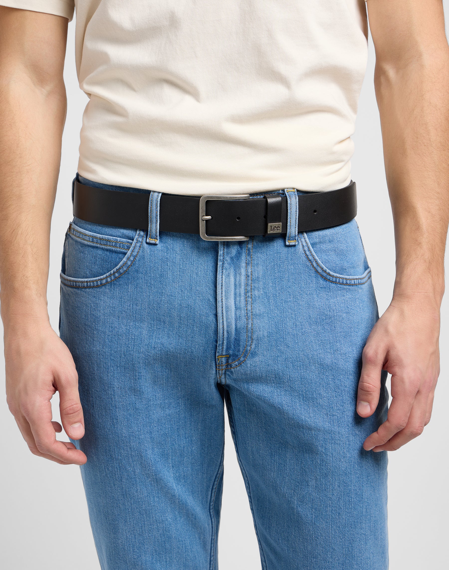 Small Logo Belt in Black Belt Lee