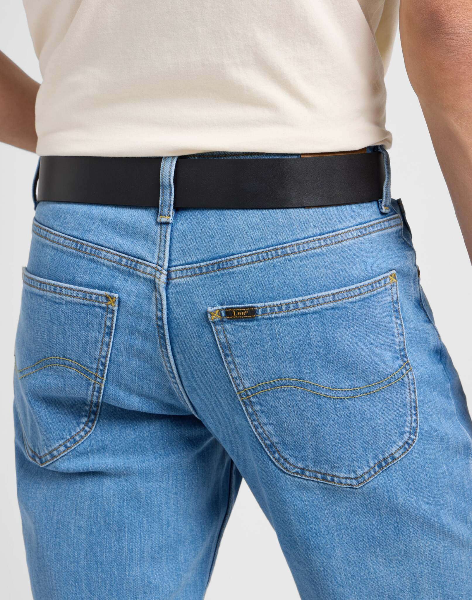 Small Logo Belt in Black Belt Lee