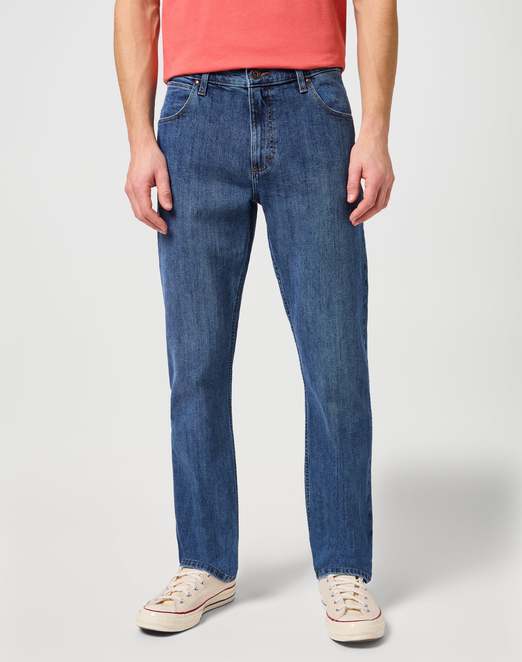 Authentic Straight in Mid Stone Jeans Wrangler