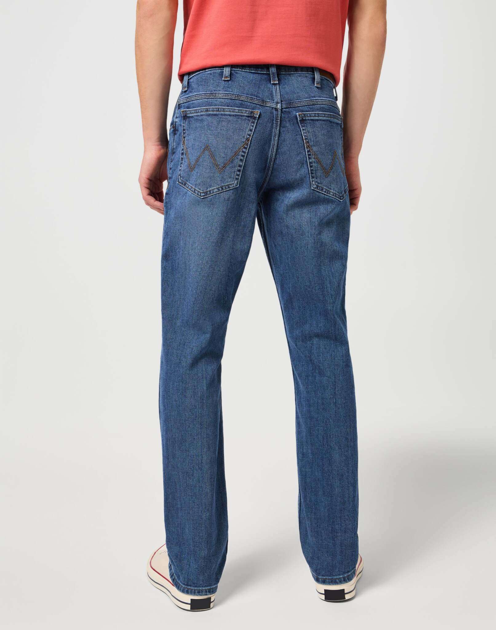 Authentic Straight in Mid Stone Jeans Wrangler