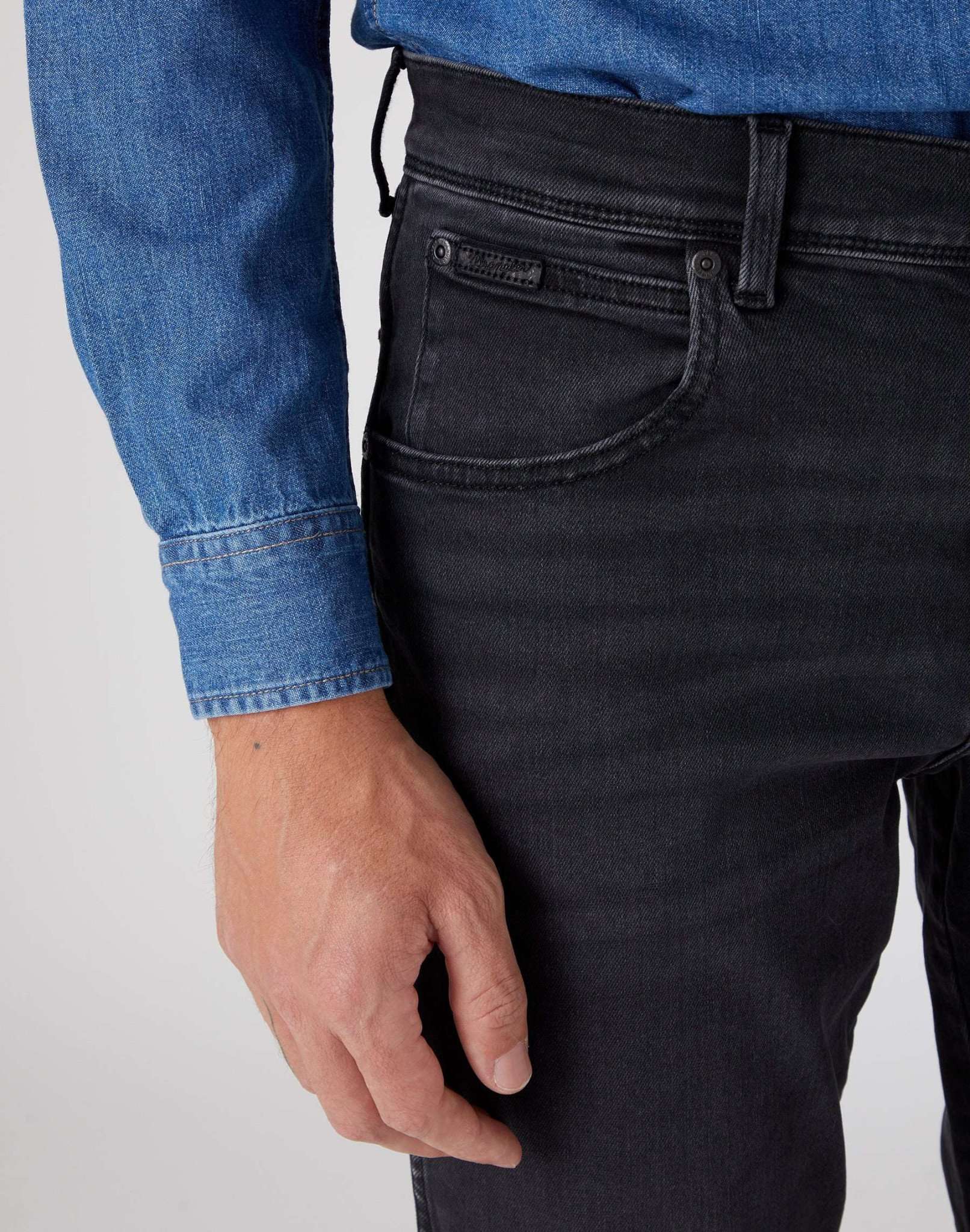 Texas Slim in Black Crow Jeans Wrangler