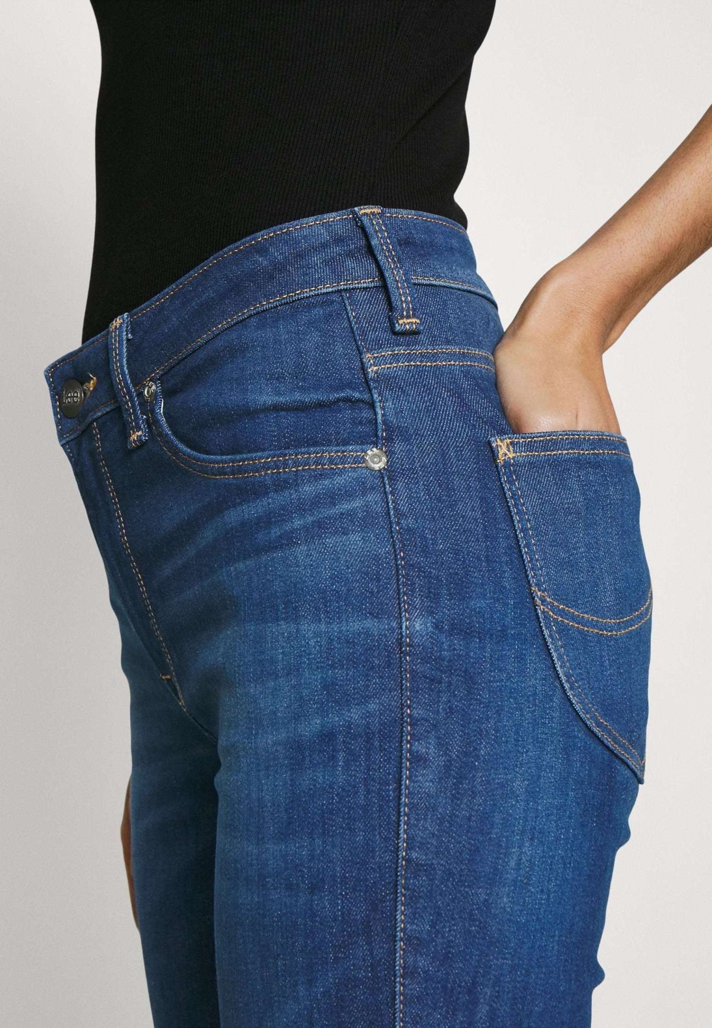Scarlett High in Night Sky Jeans Lee