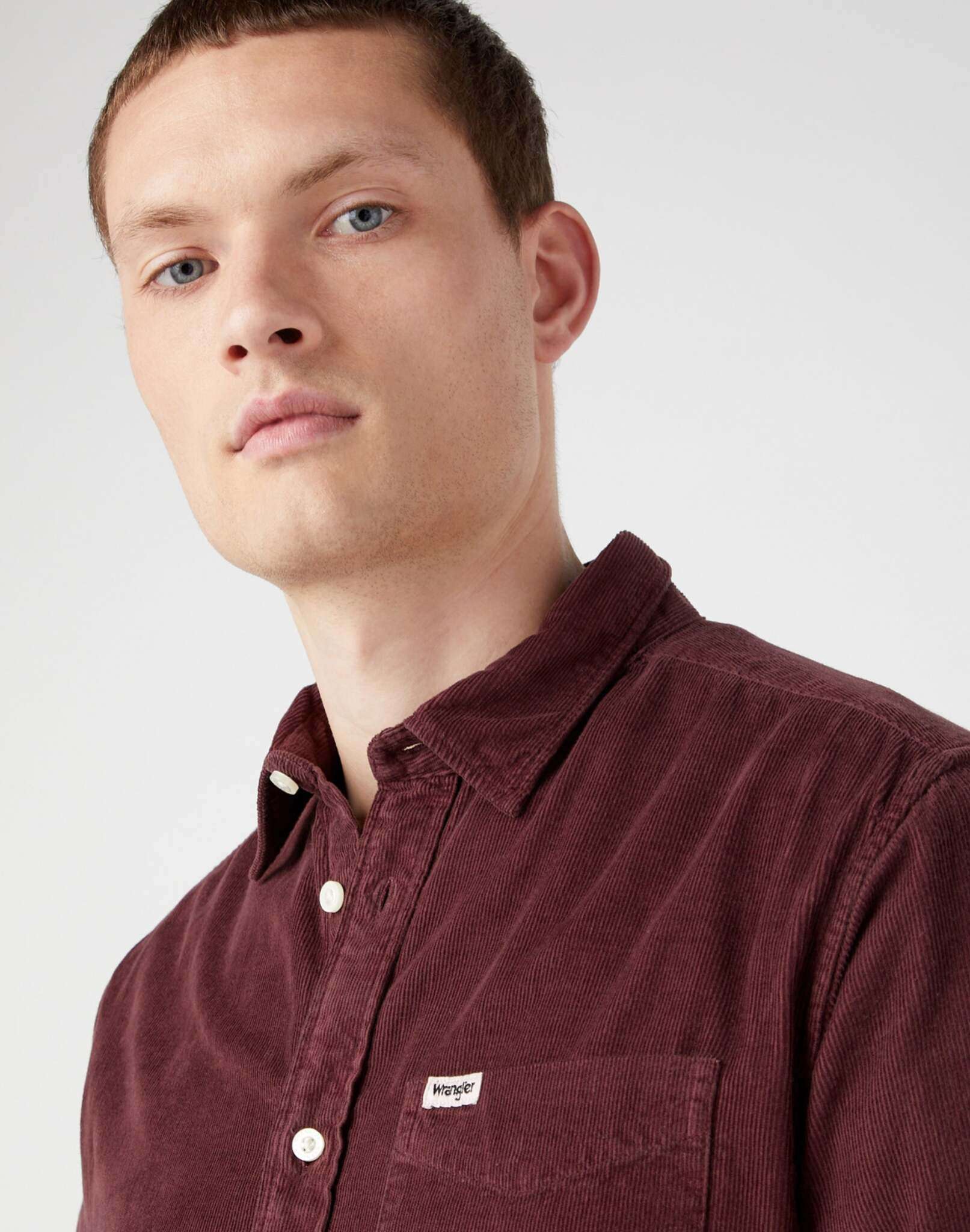 One Pocket Shirt in Dahlia Shirts Wrangler
