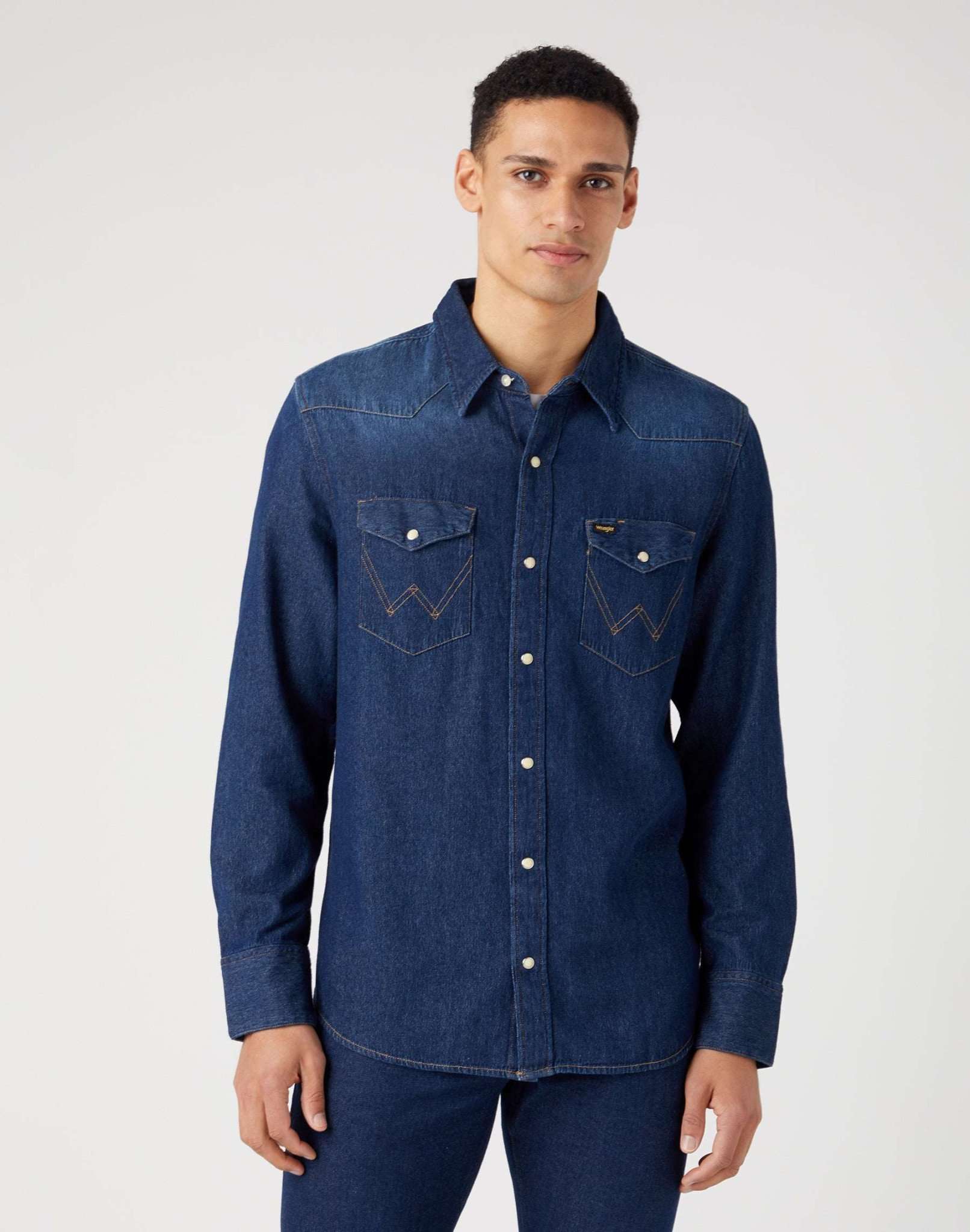 27MW Icon Shirt in Dark Stone Shirts Wrangler
