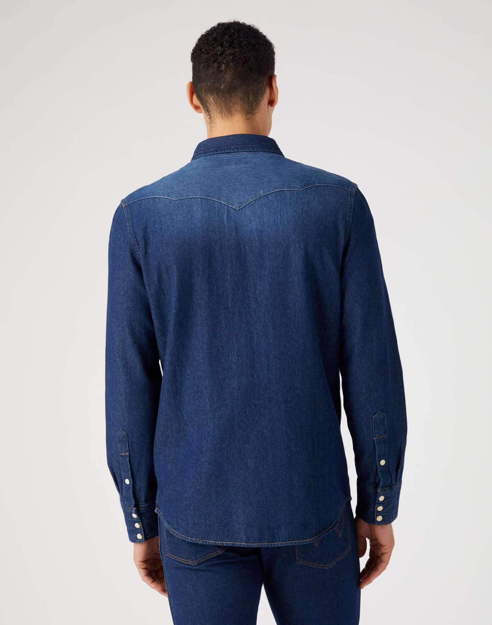 27MW Icon Shirt in Dark Stone Shirts Wrangler