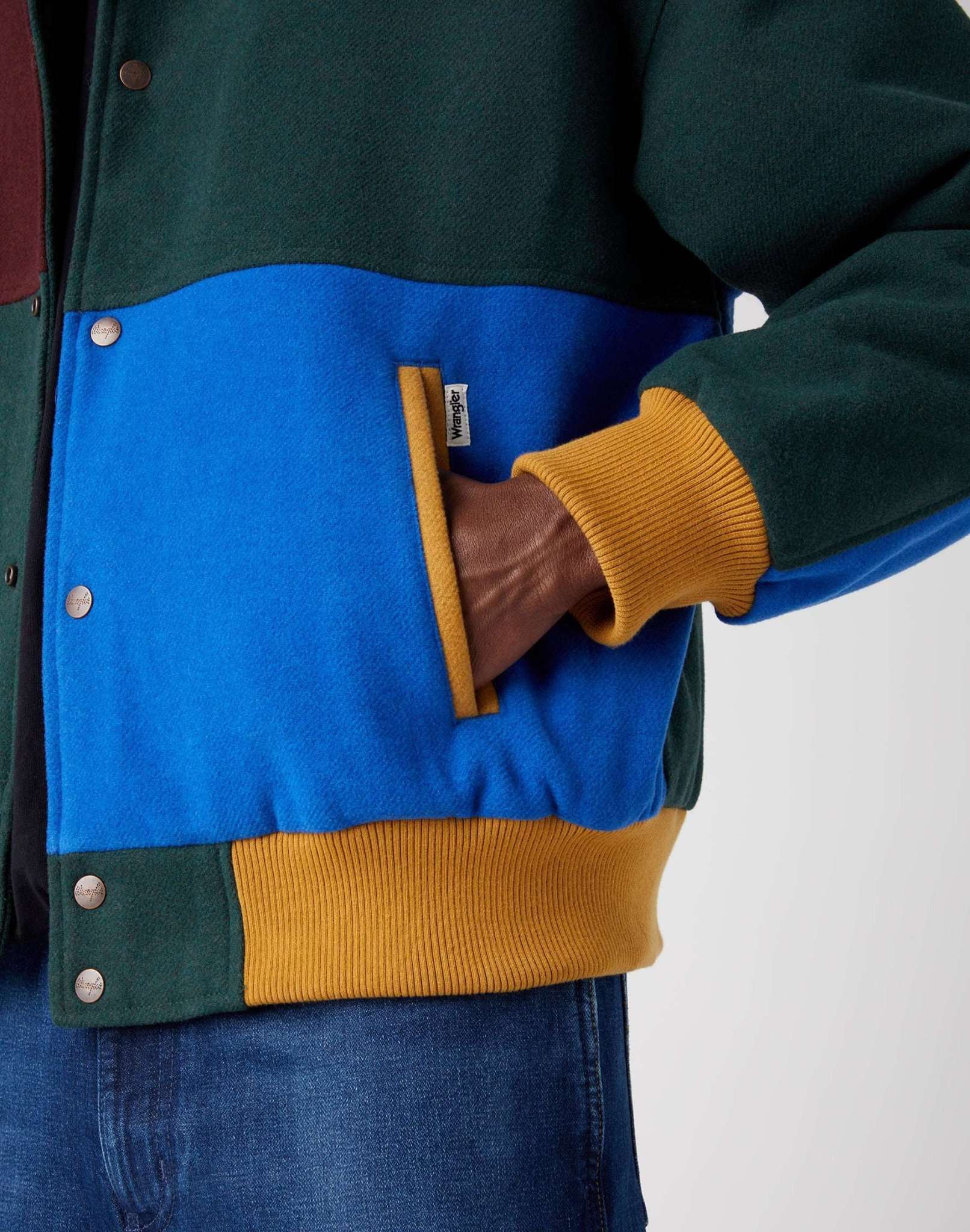 Bomber Jacket in Darkest Spruce Jackets Wrangler