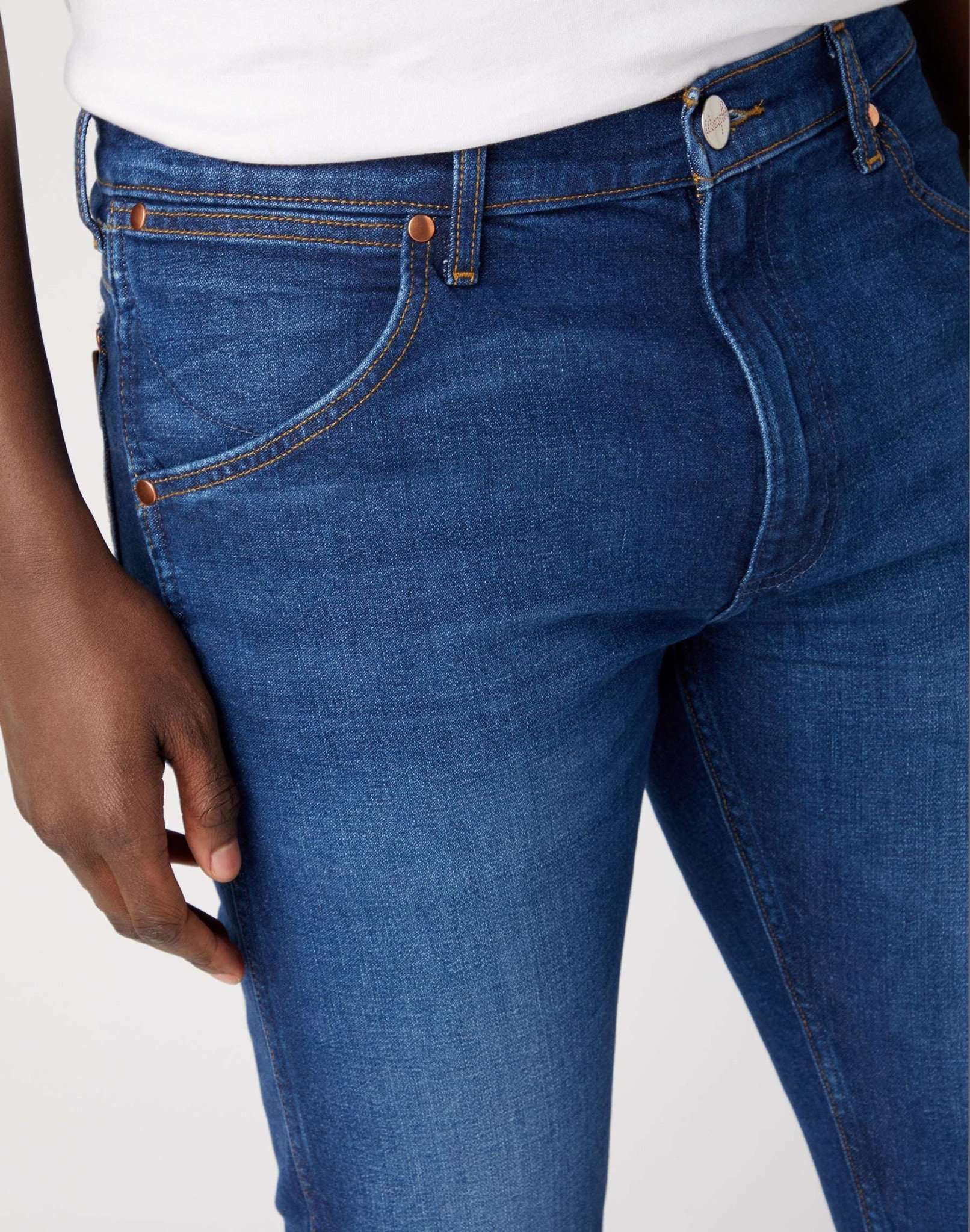 11MWZ in Far Away Jeans Wrangler