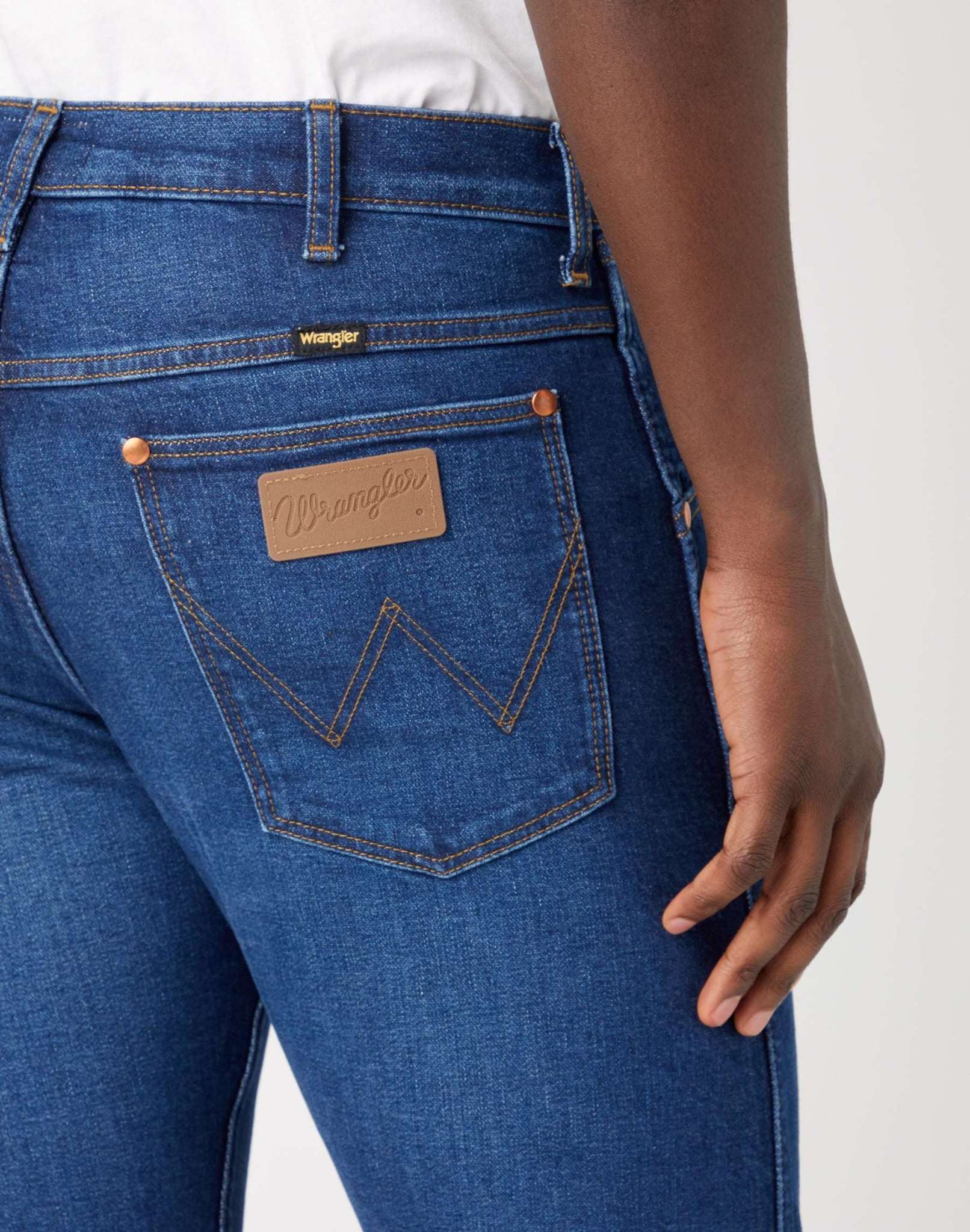 11MWZ in Far Away Jeans Wrangler