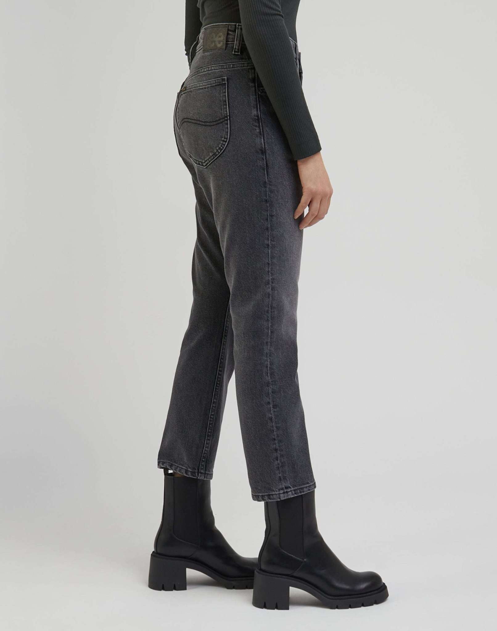 Rider Jeans in Refined Black Jeans Lee