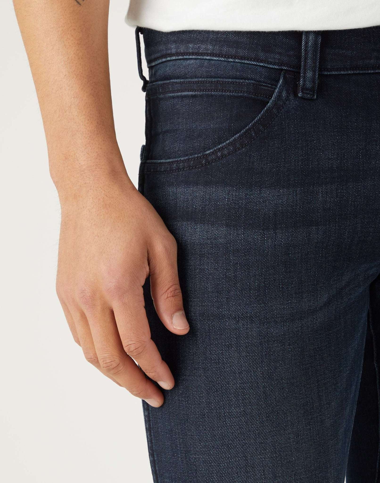 Bryson in Dusky Night Jeans Wrangler