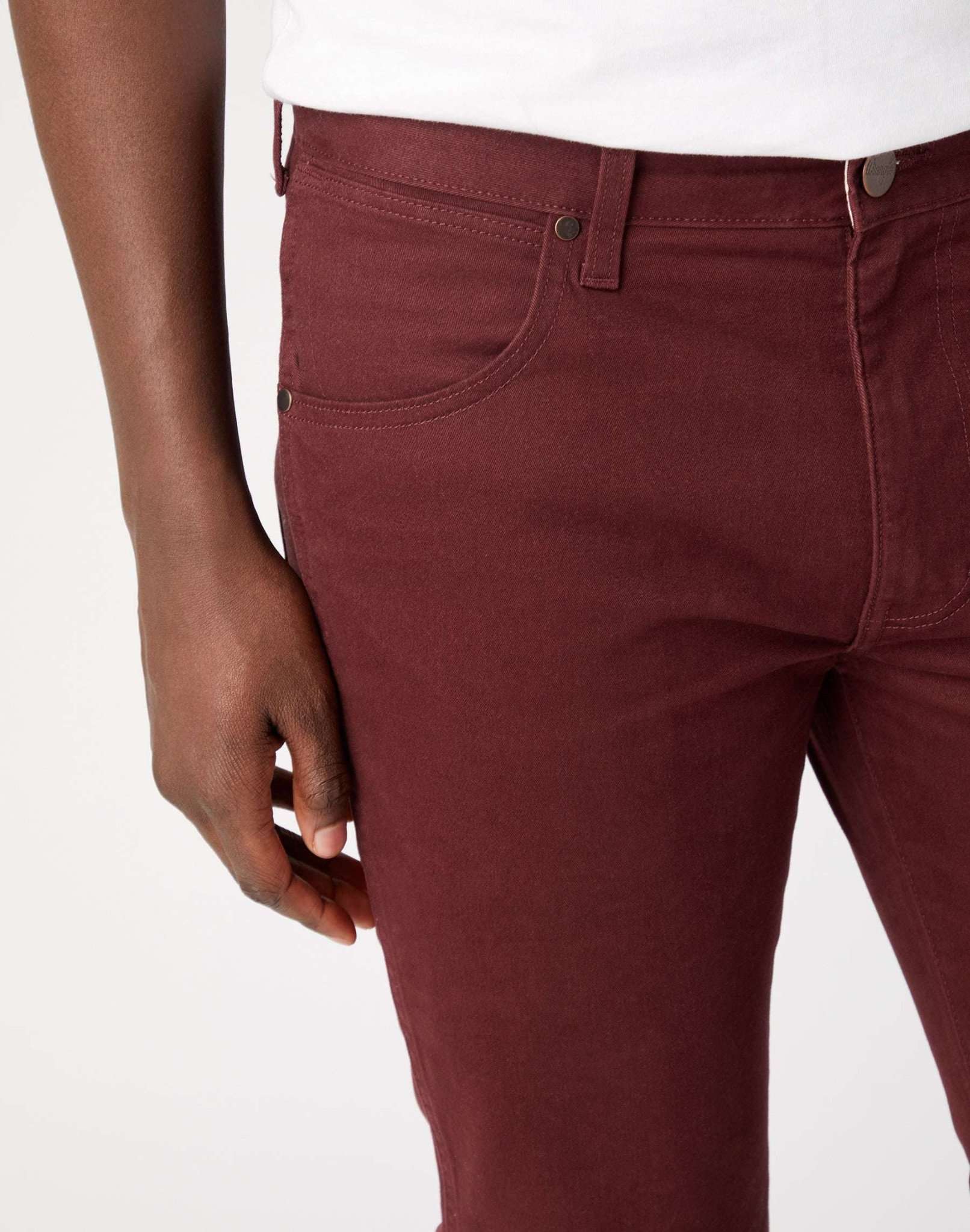 Larston in Dahlia pants Wrangler