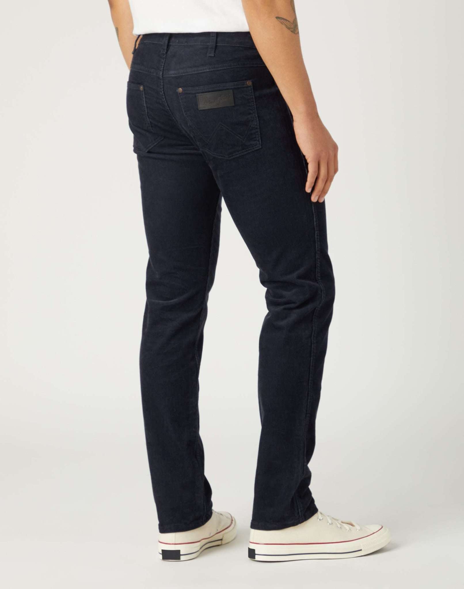 Greensboro Corduroy in Parisian Night Pants Wrangler