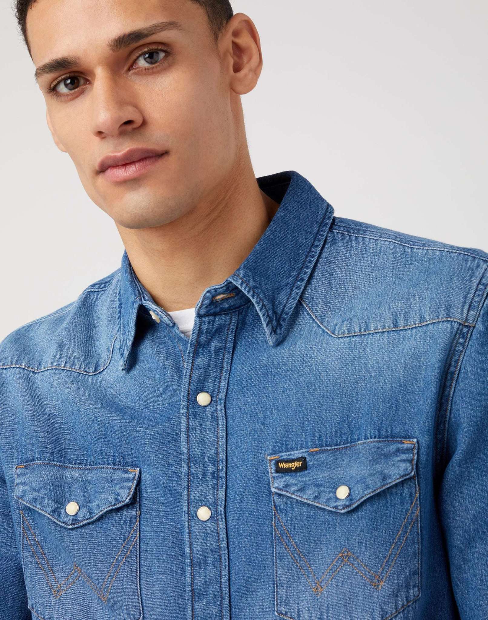 27MW Icon Shirt in Icon Mid Stone Shirts Wrangler