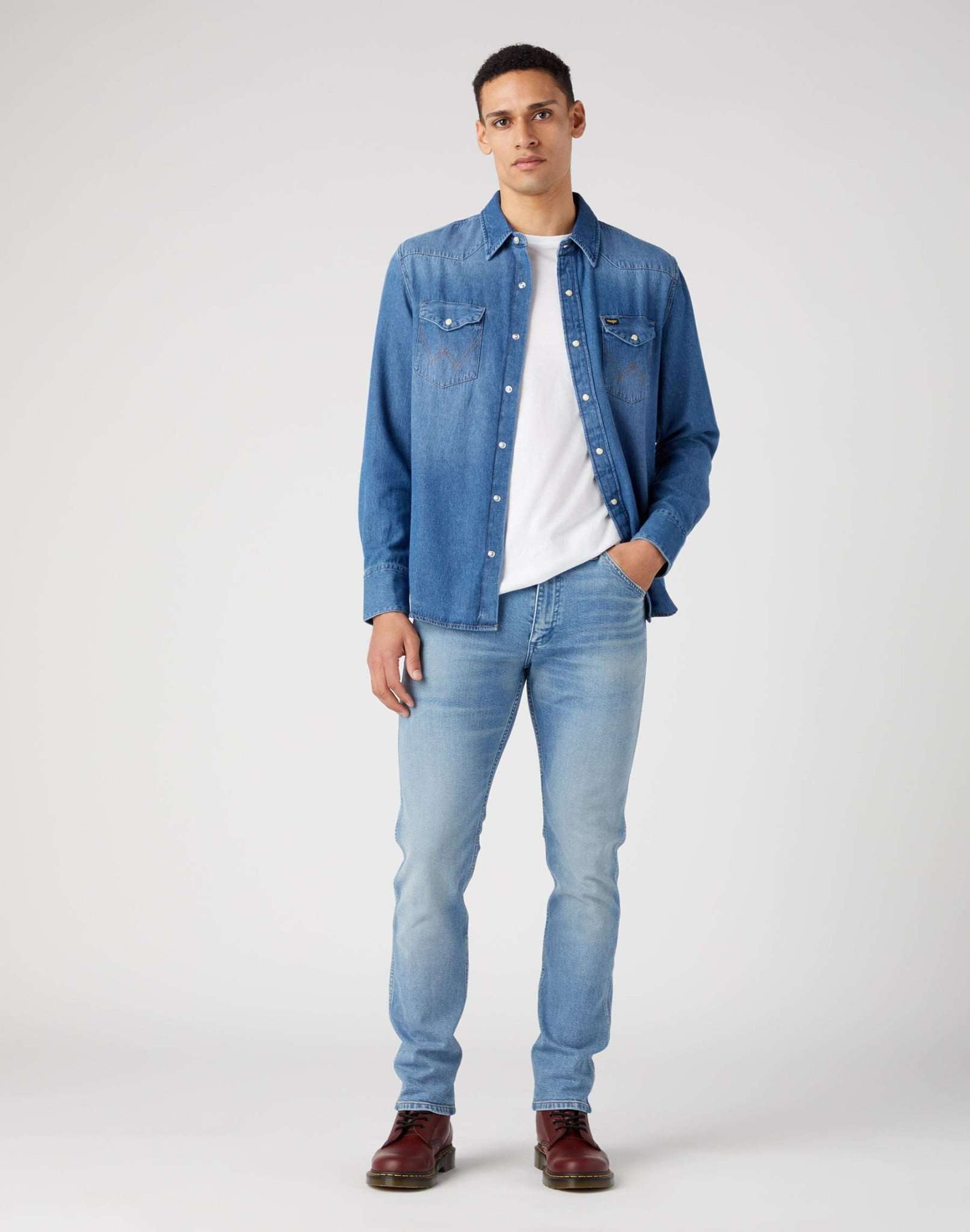 27MW Icon Shirt in Icon Mid Stone Shirts Wrangler