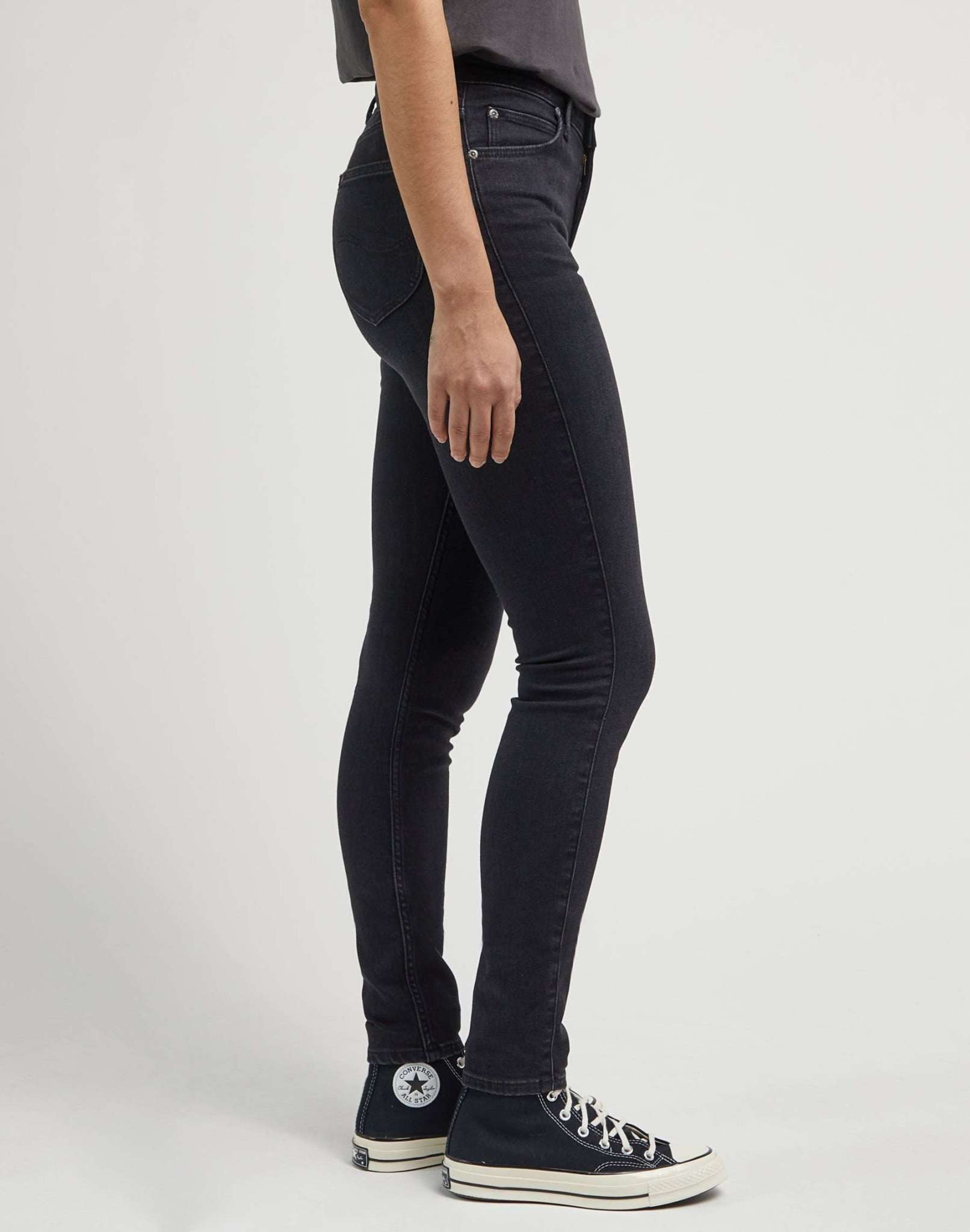 Scarlett High in Tingled Black Jeans Lee