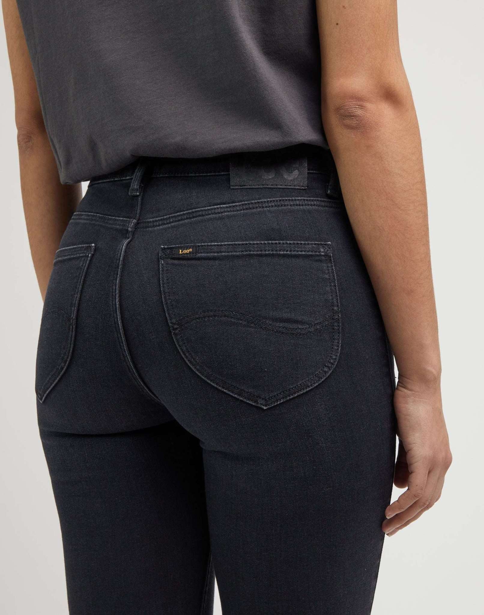 Scarlett High in Tingled Black Jeans Lee