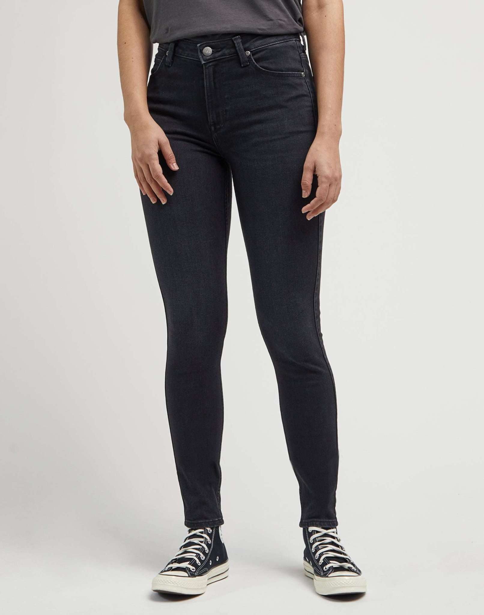 Scarlett High in Tingled Black Jeans Lee