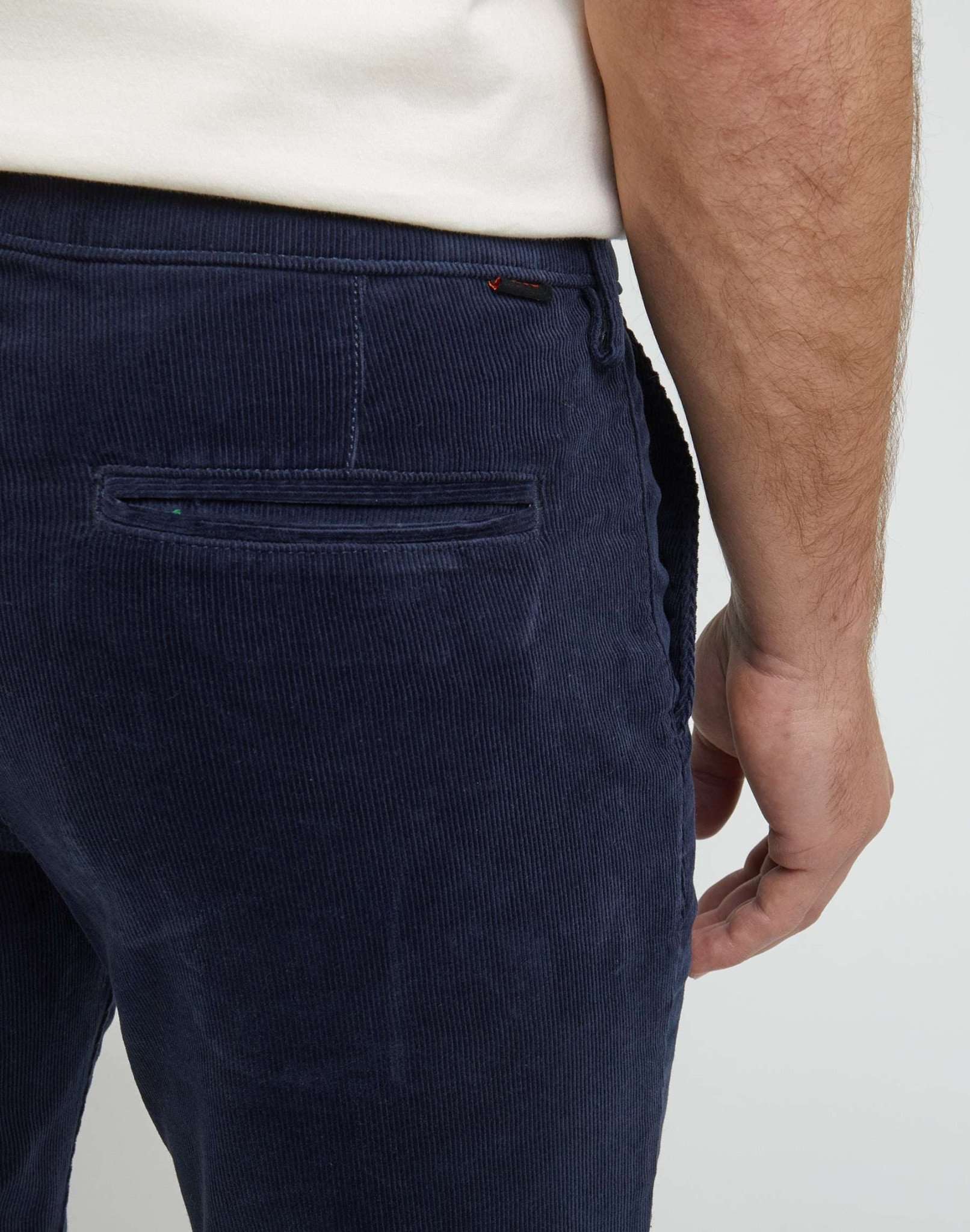 Slim Chino Corduroy in Sky Captain Pants Lee
