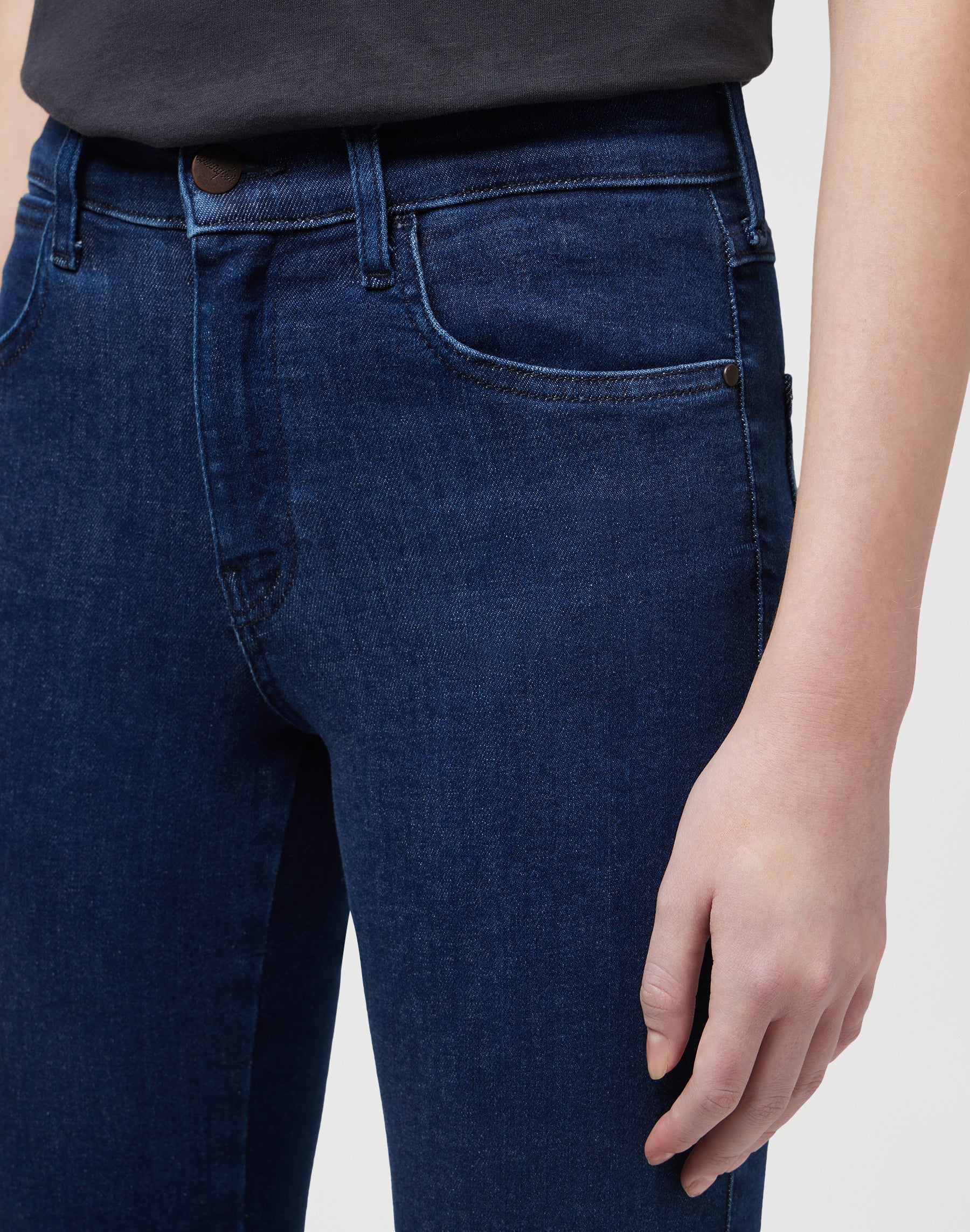 Slim in Unbreakable Jeans Wrangler