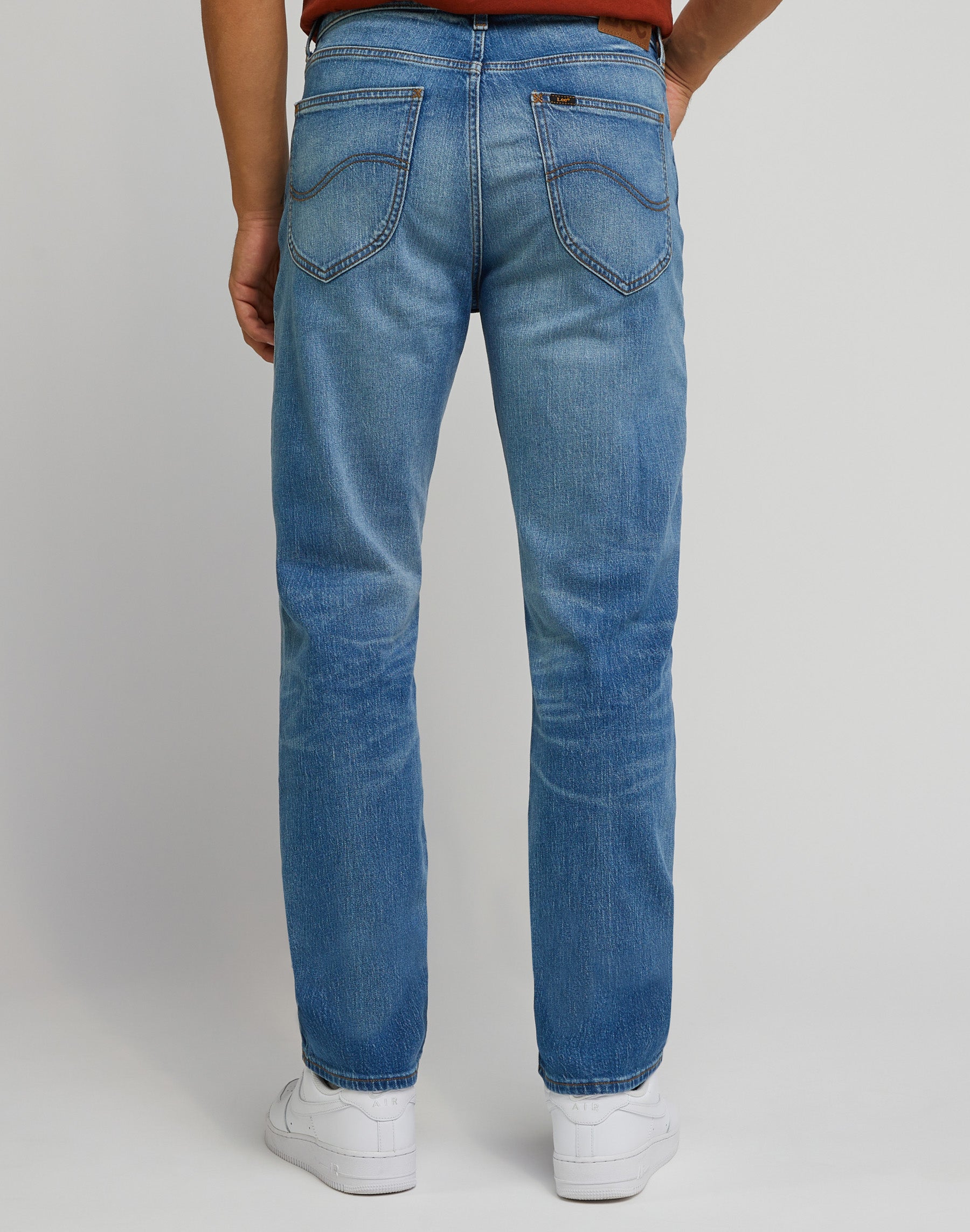 West in vintage wear jeans Lee