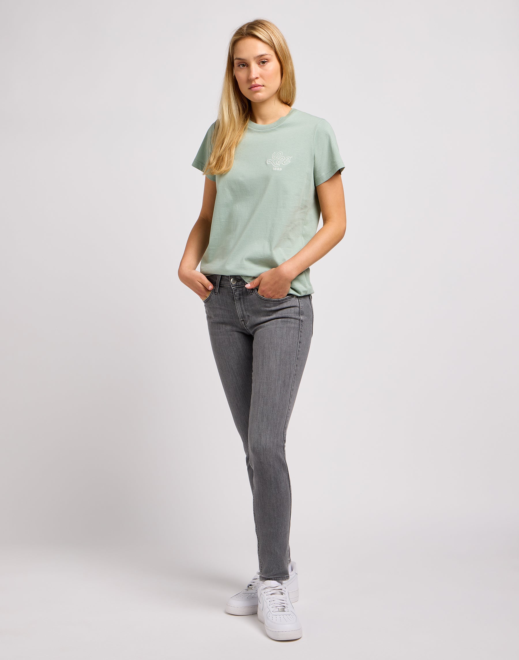 Scarlett in Ash Stone Jeans Lee