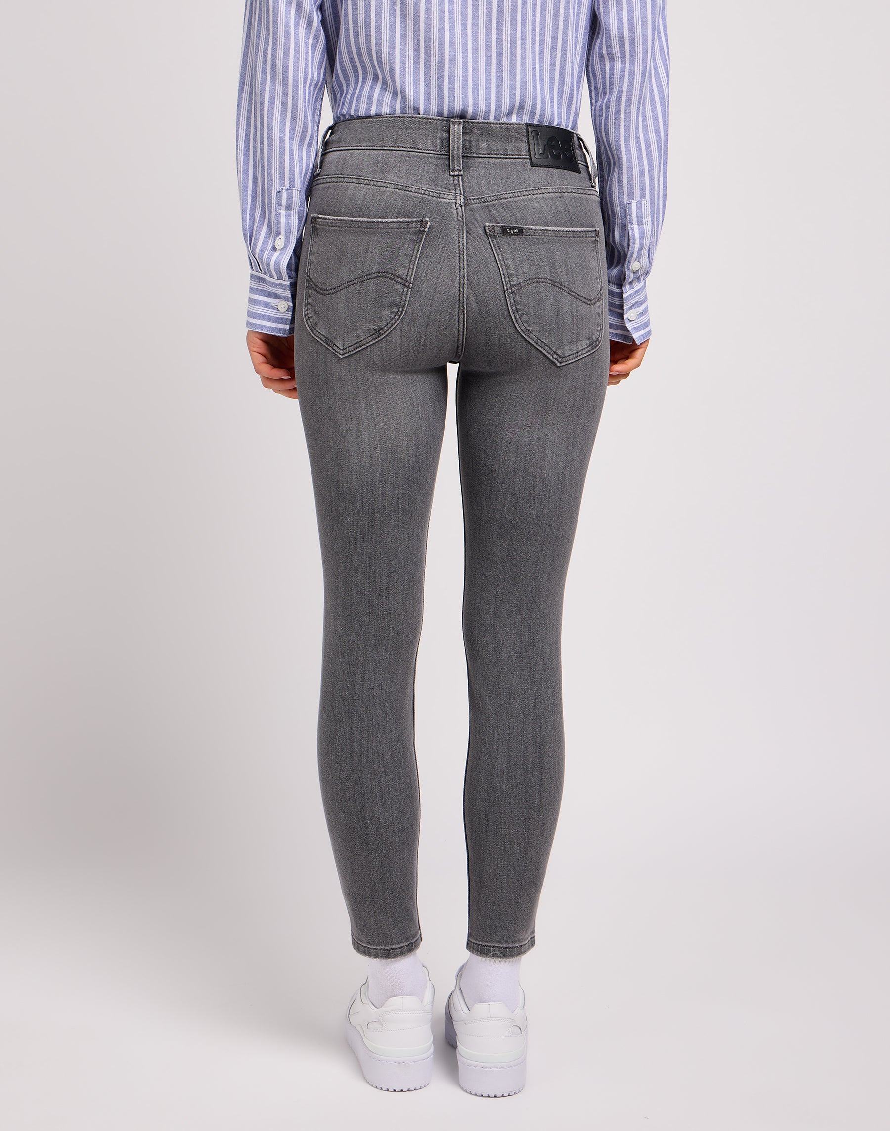 Scarlett High Zip in Ash Stone Jeans Lee