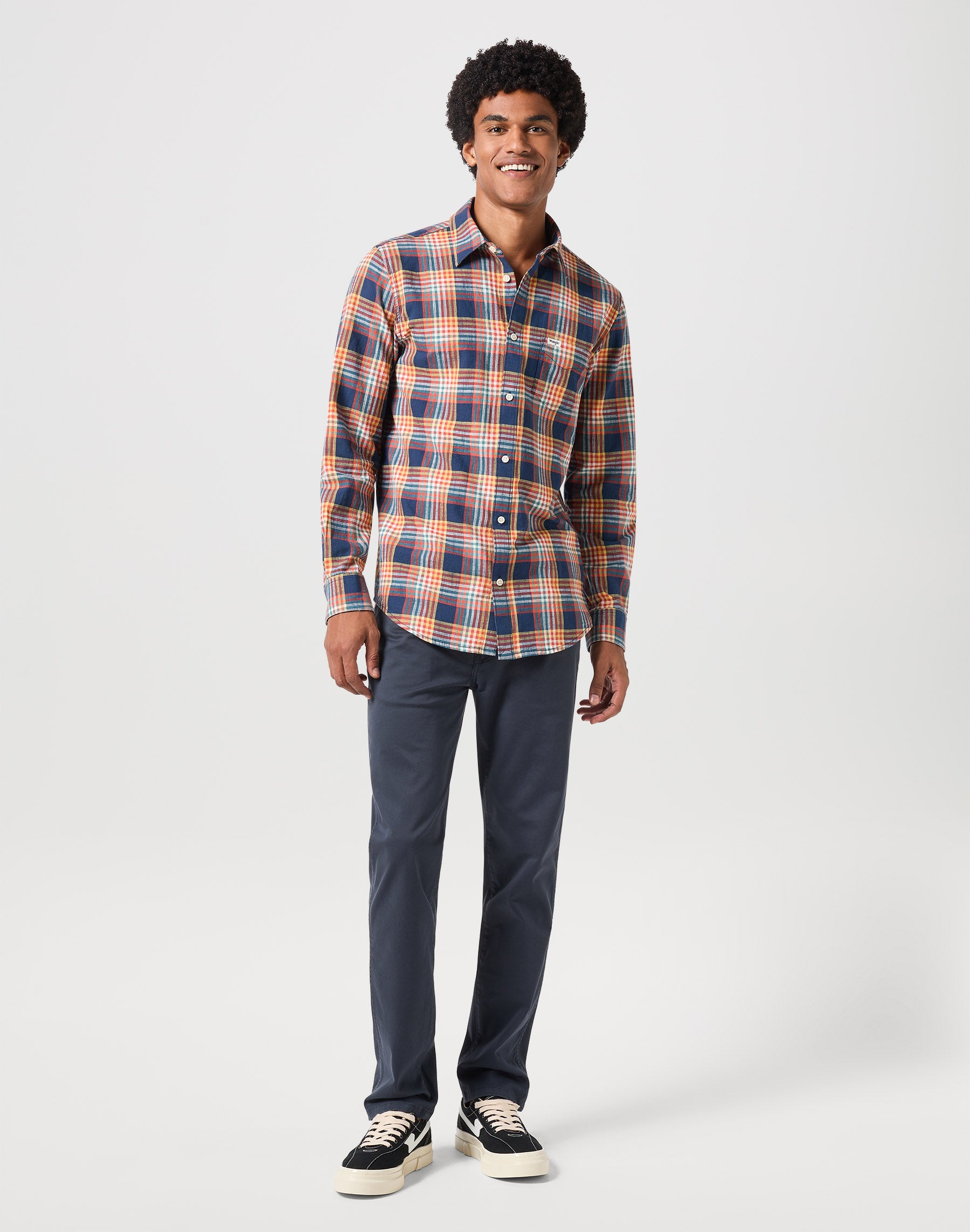 Larston in Dark Navy Pants Wrangler