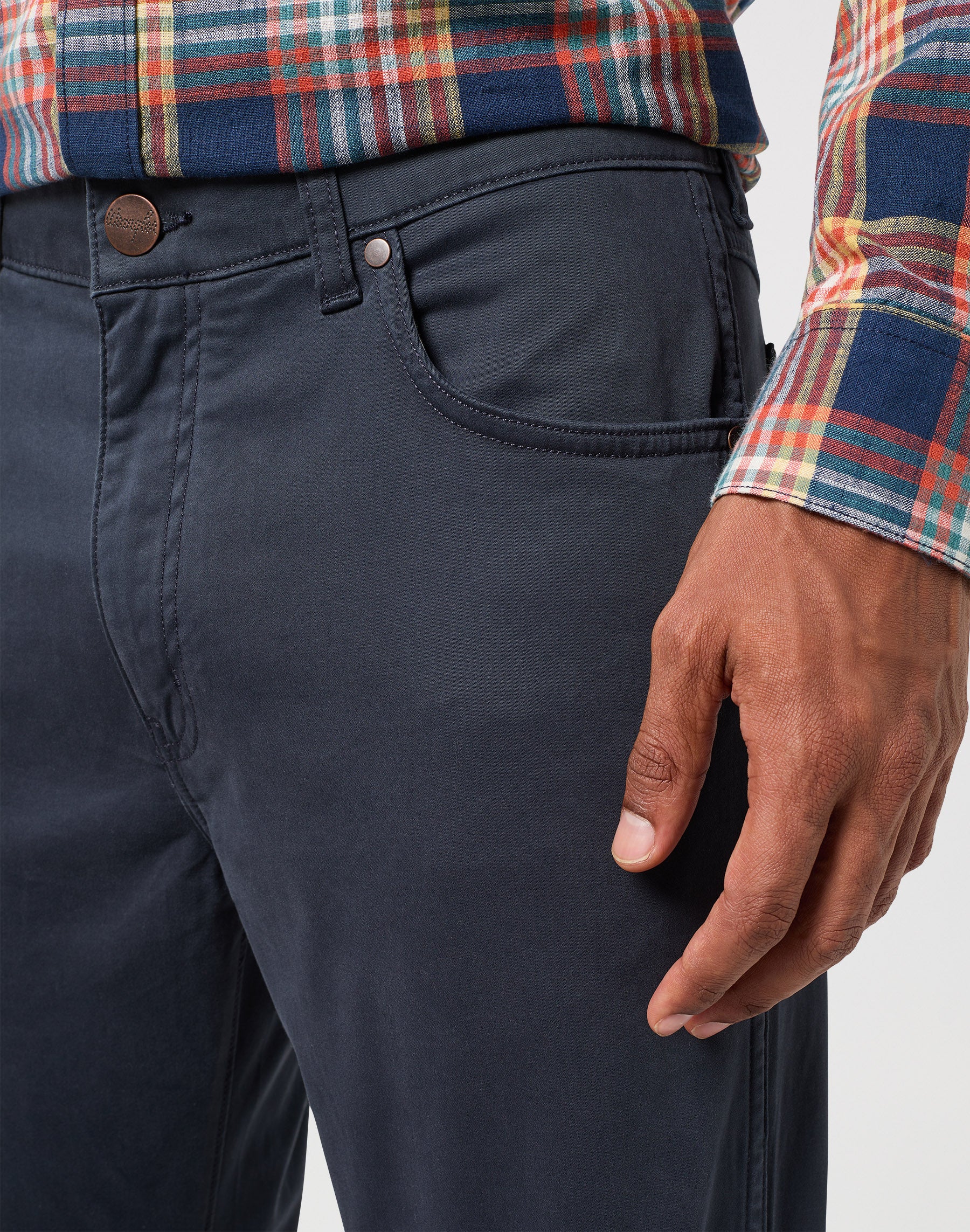 Larston in Dark Navy Pants Wrangler