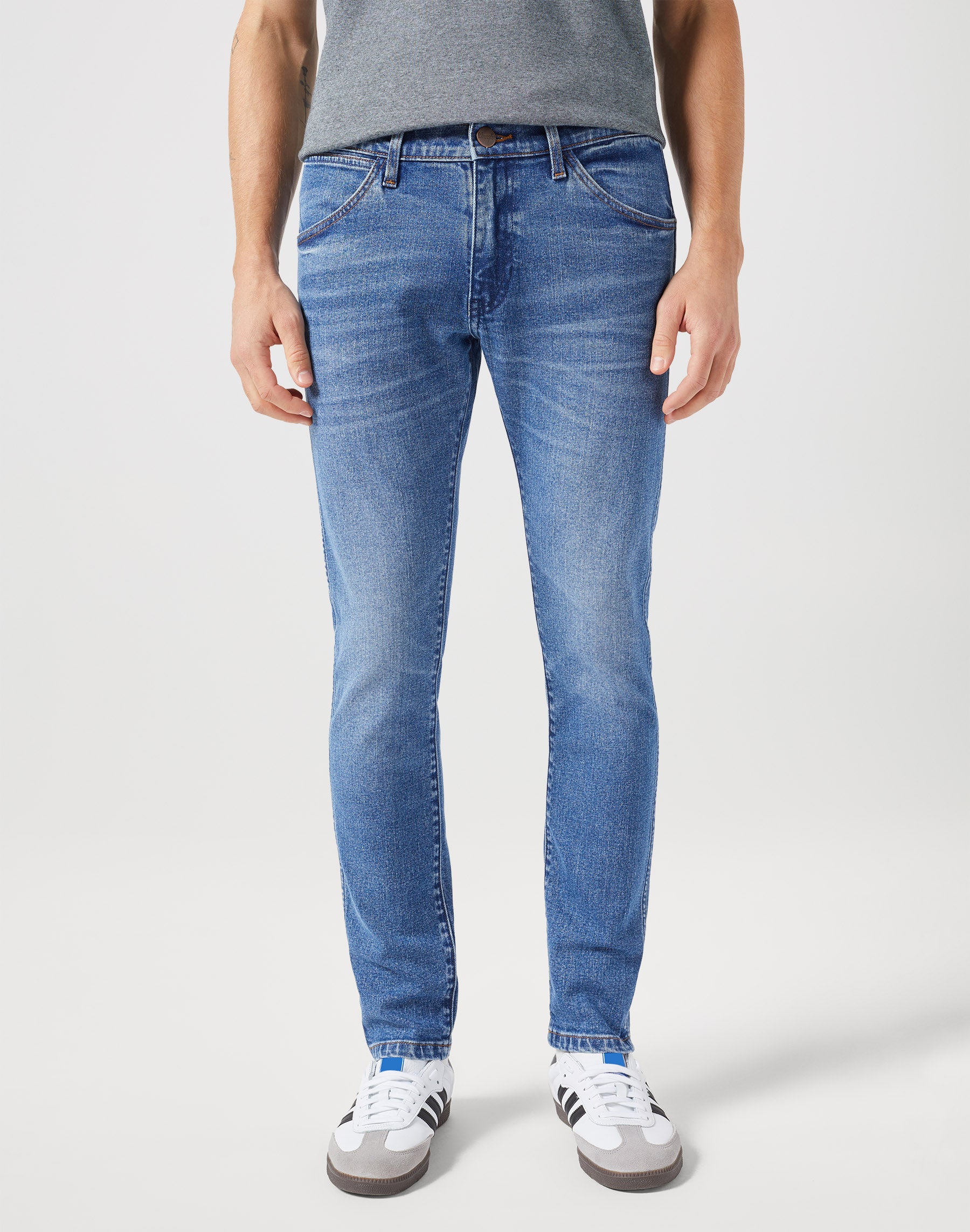 Bryson in Guardian Jeans Wrangler