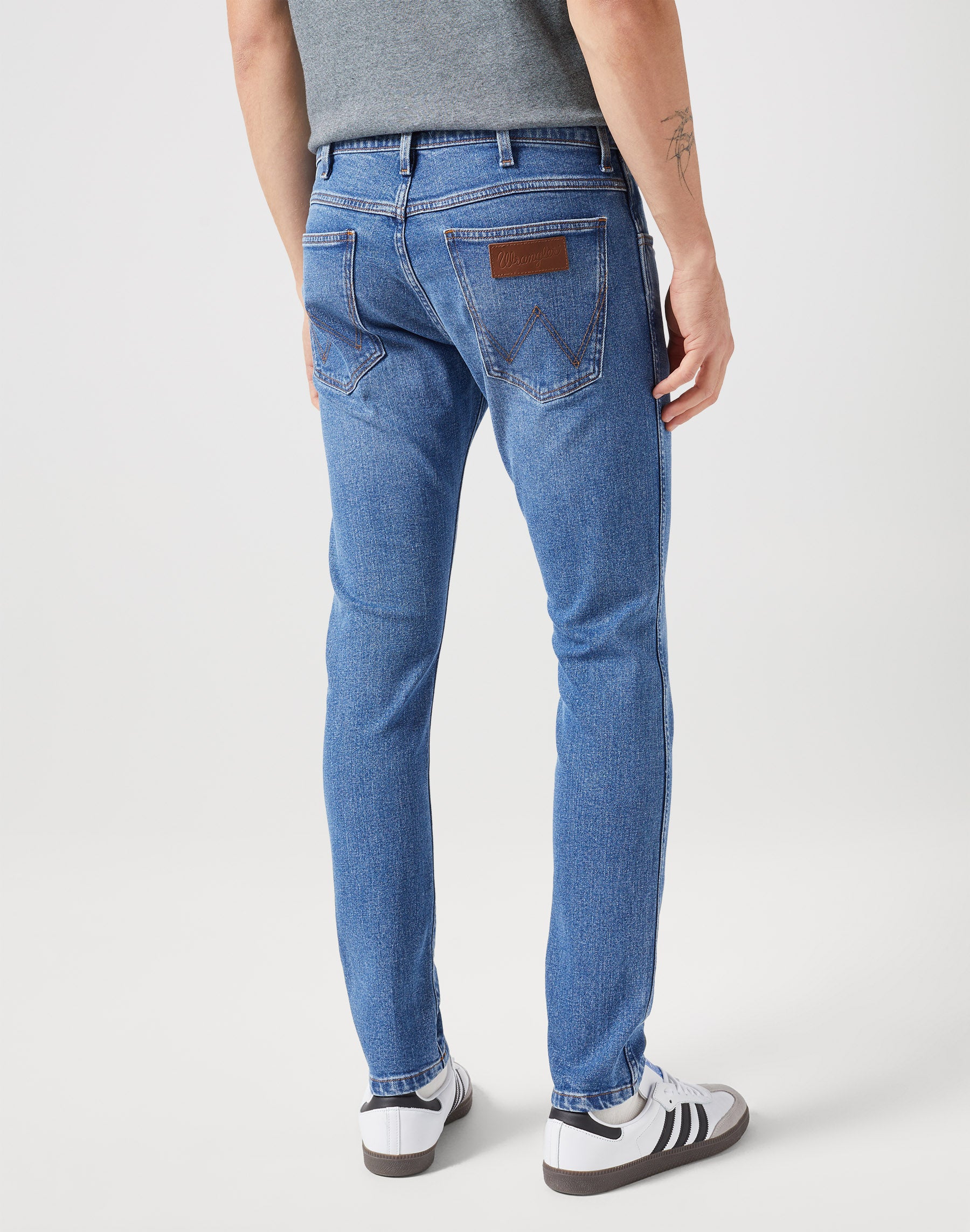 Bryson in Guardian Jeans Wrangler