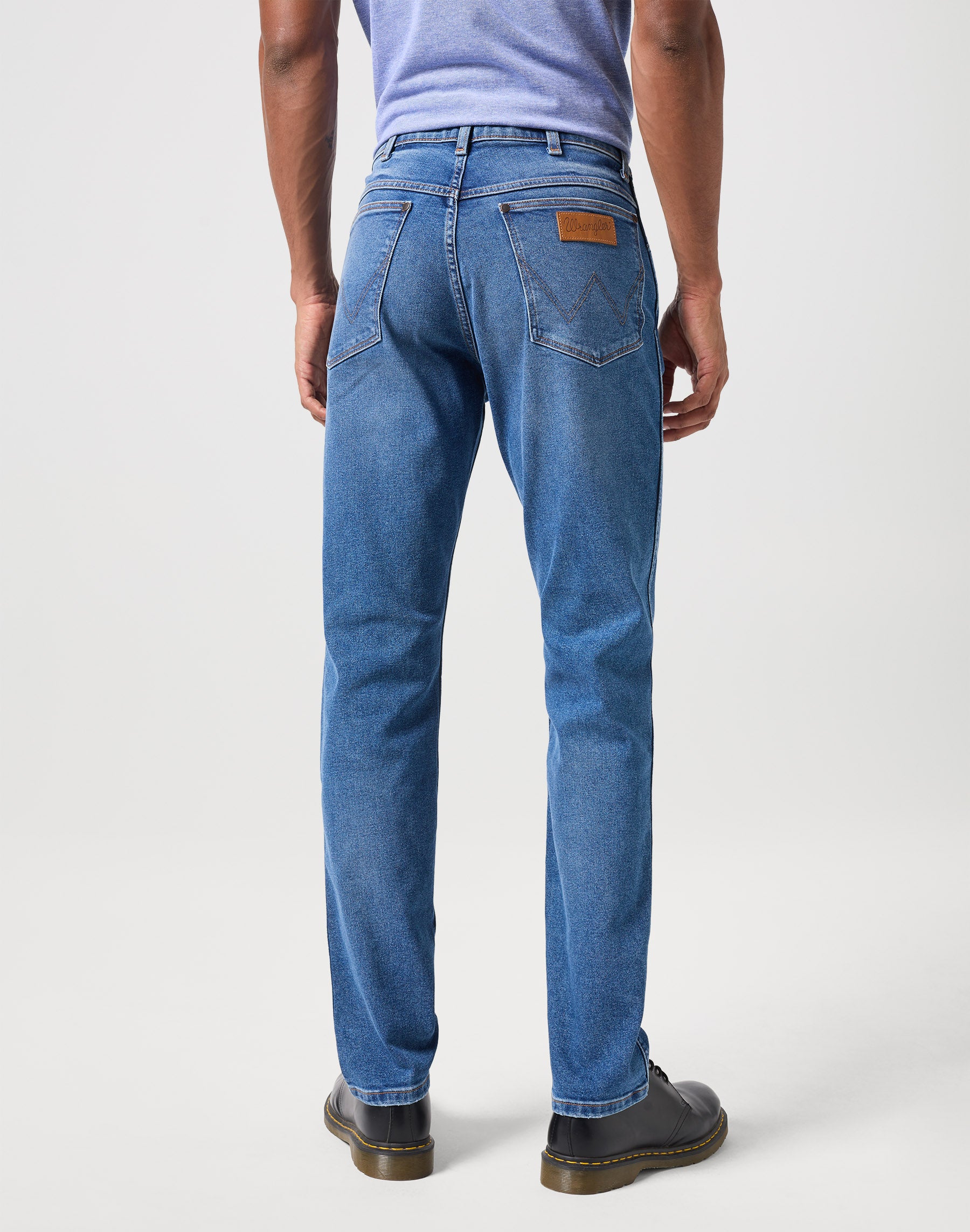 River in Treasures Jeans Wrangler