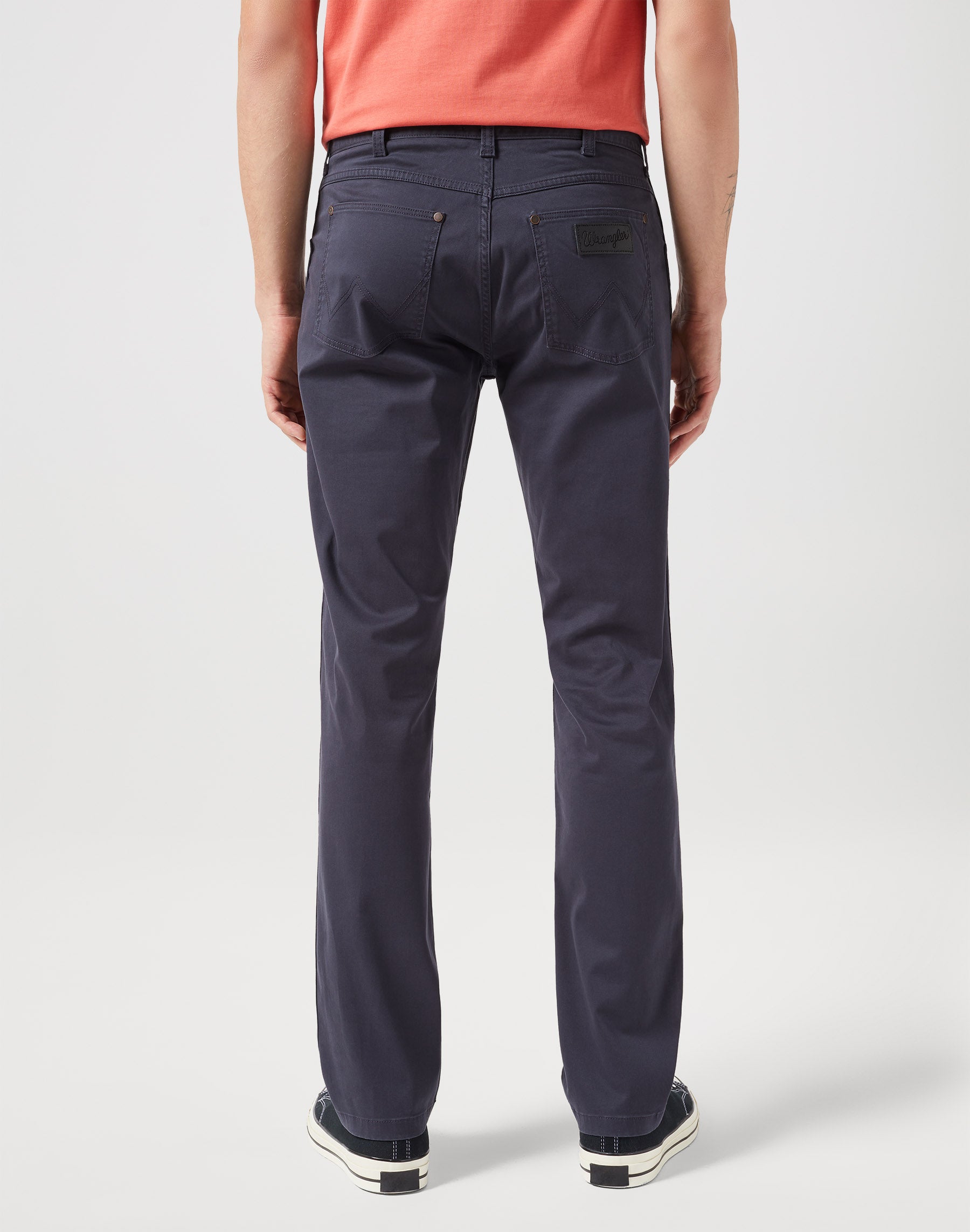 Greensboro in Dark Navy Pants Wrangler
