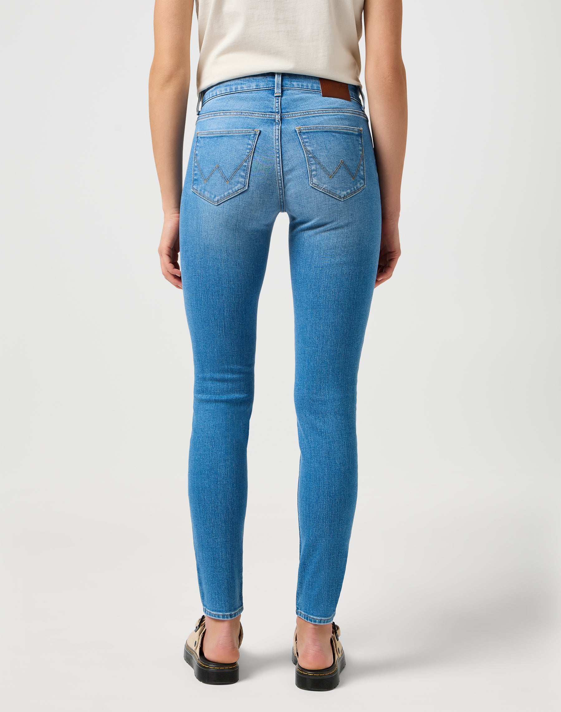 Skinny in True Enough Jeans Wrangler