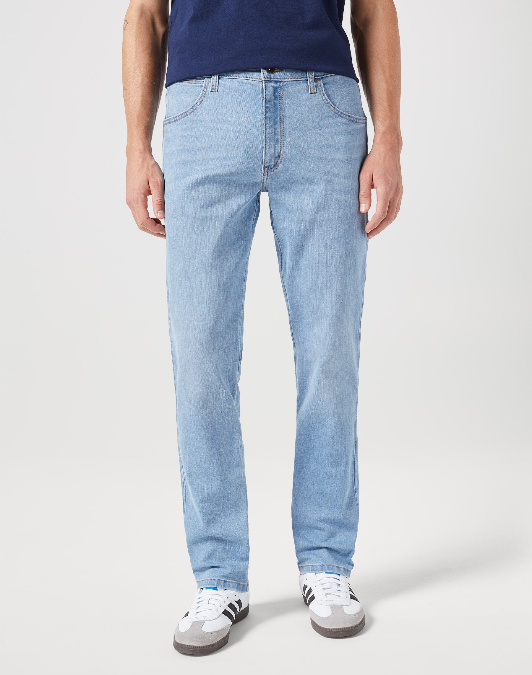 Regular Fit in Desert Oasis Jeans Wrangler