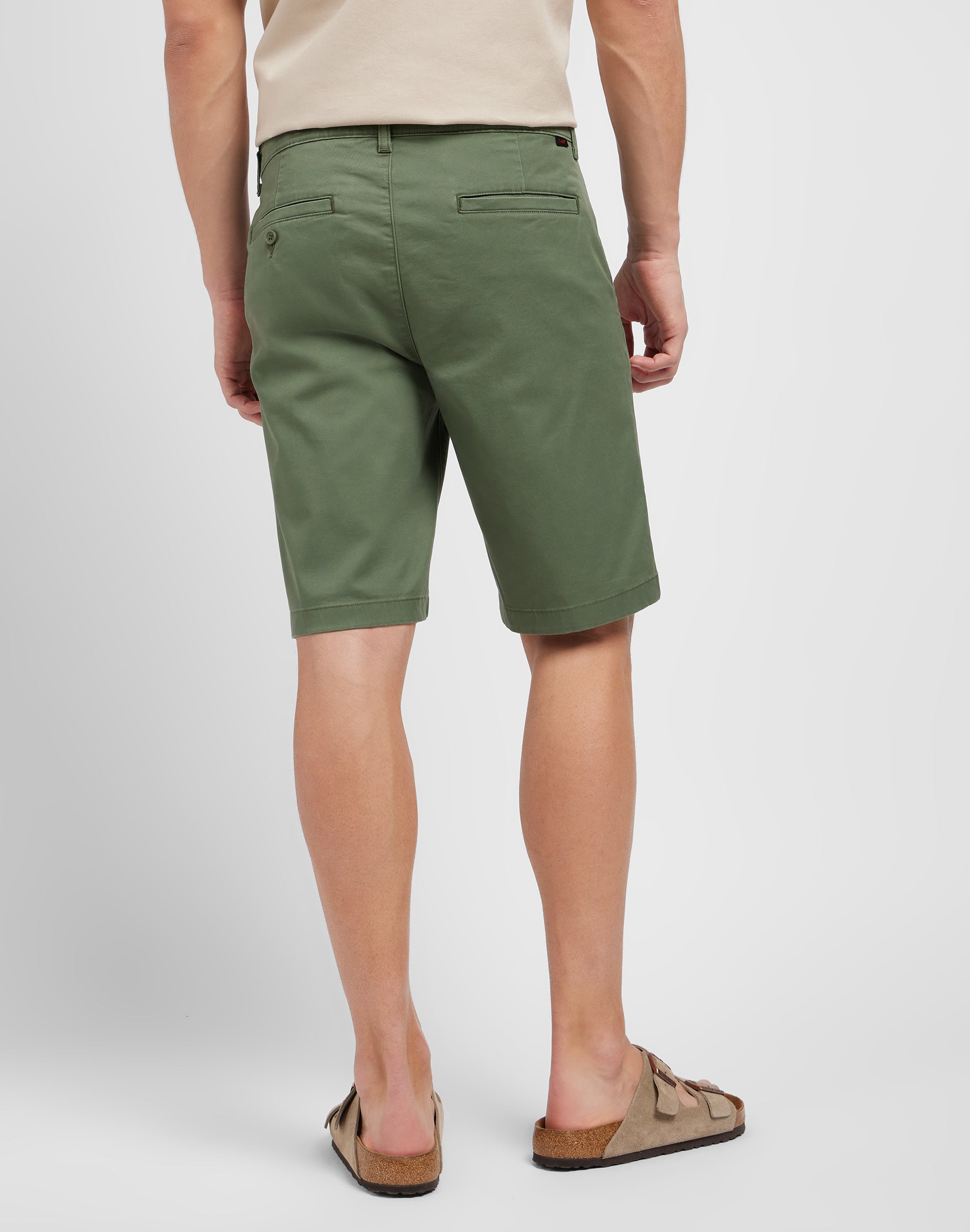 Regular chino shorts in Olive Grove Shorts Lee