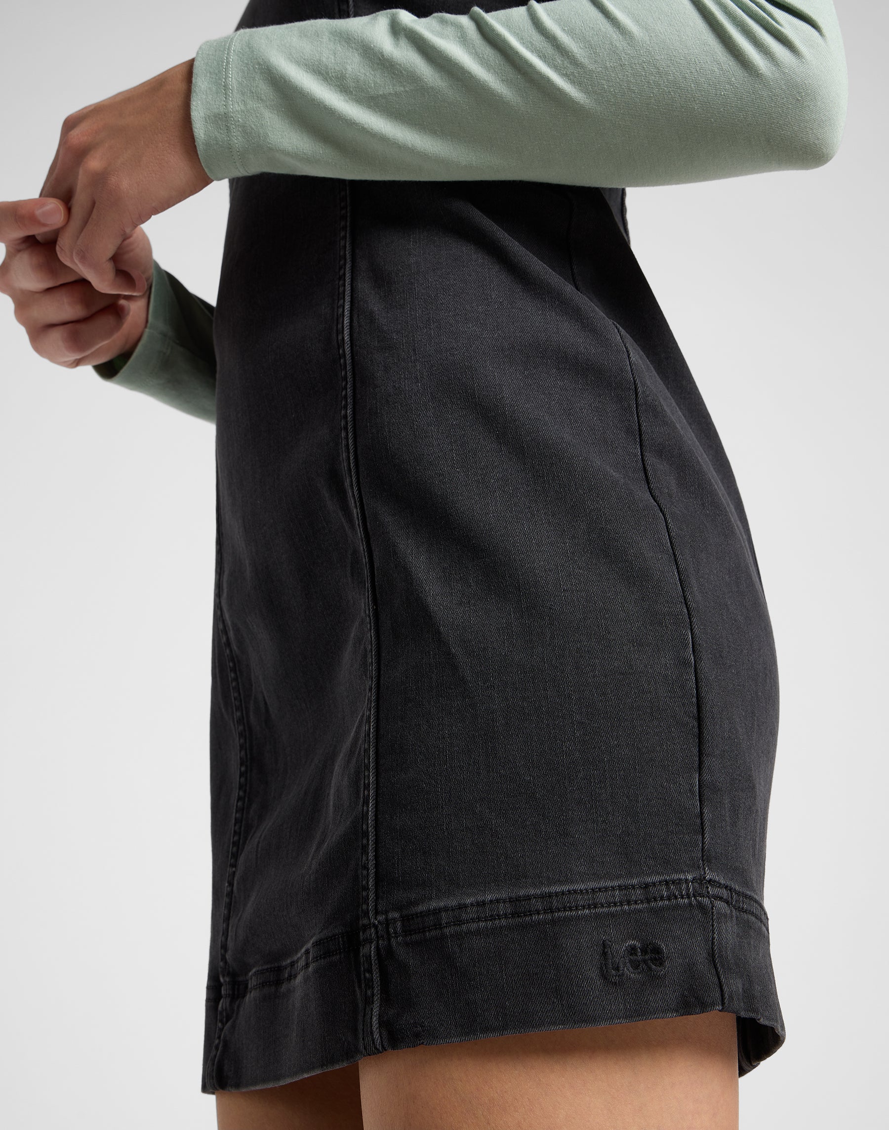 Foreverfit Dress in Black Avery Dresses Lee