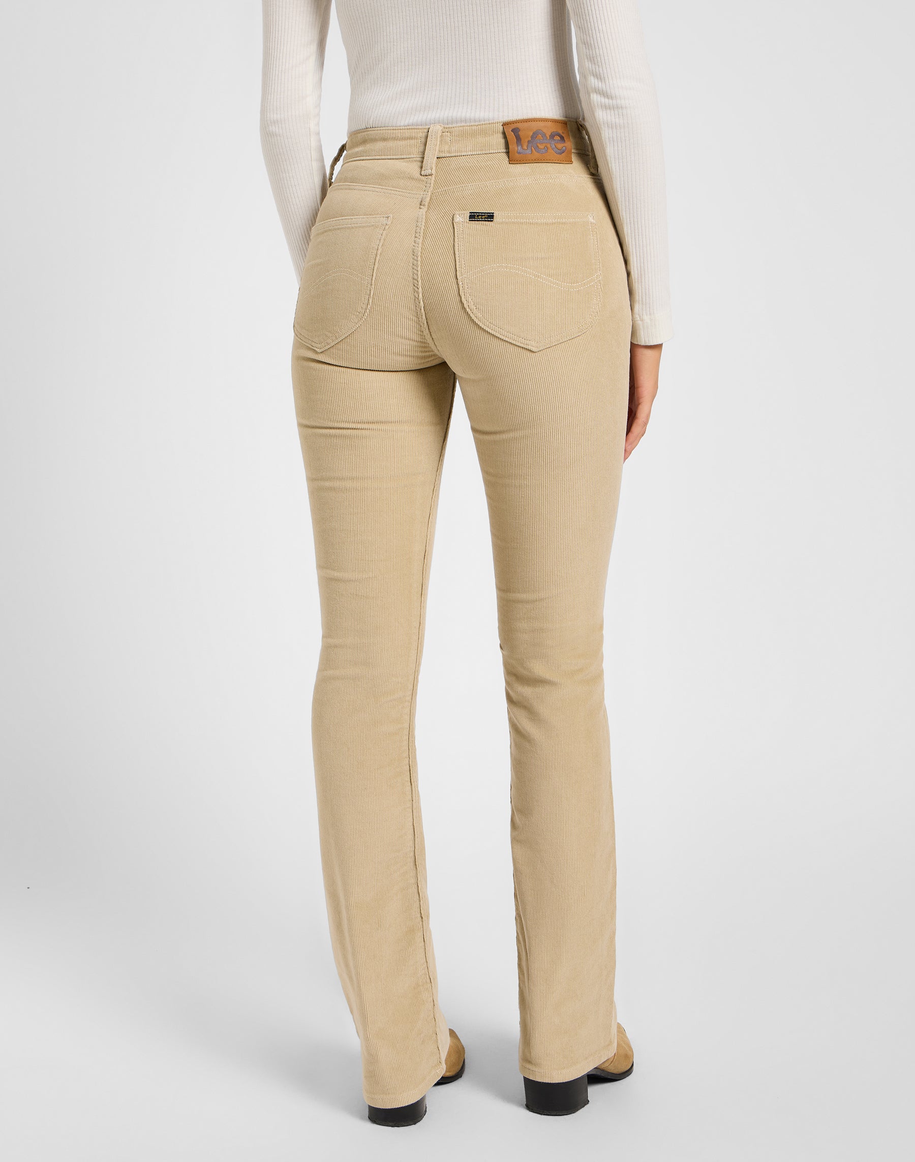 Breese Boot in Pioneer Beige Pants Lee