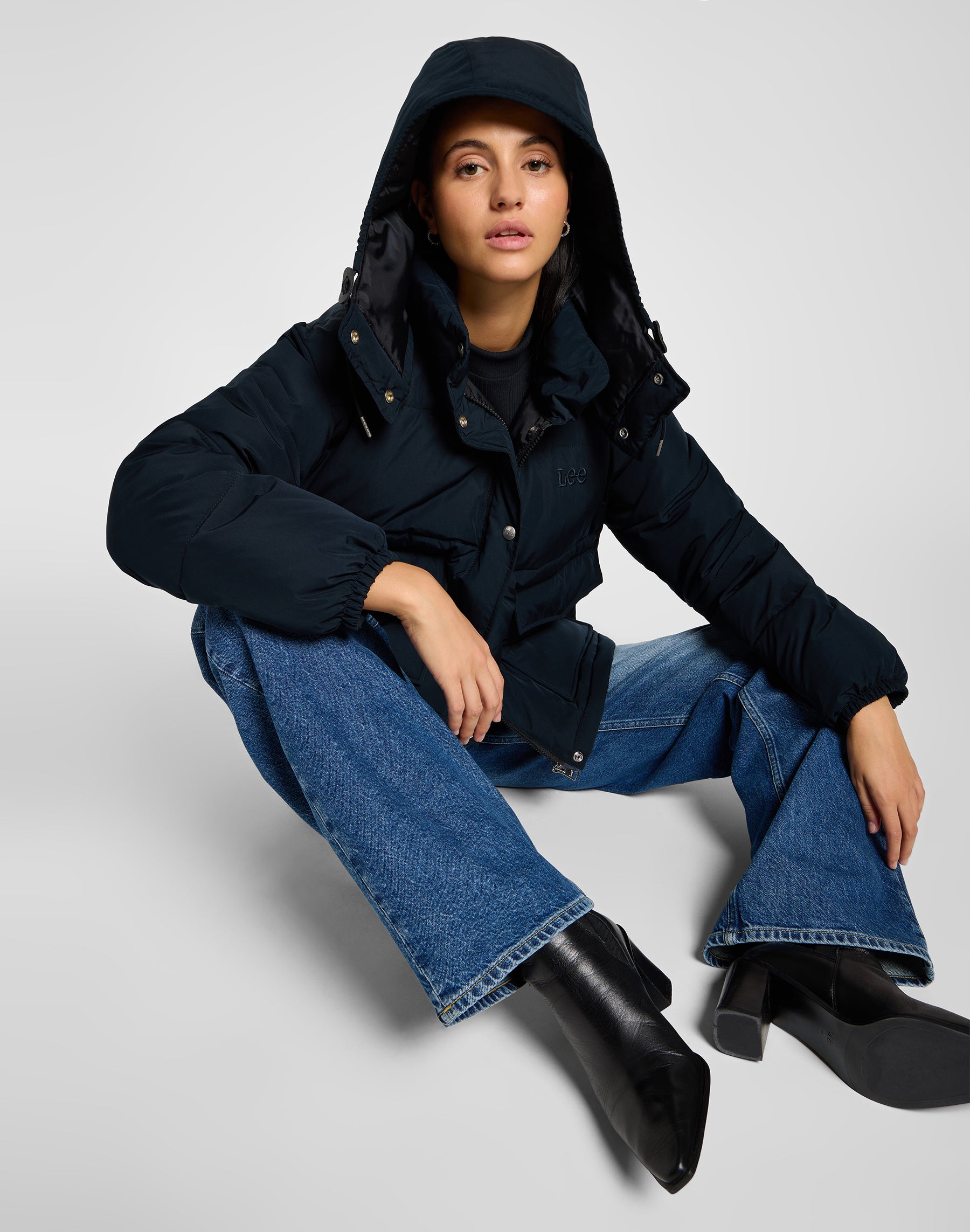 Hooded Short Puffer in Unionall Black Jackets Lee