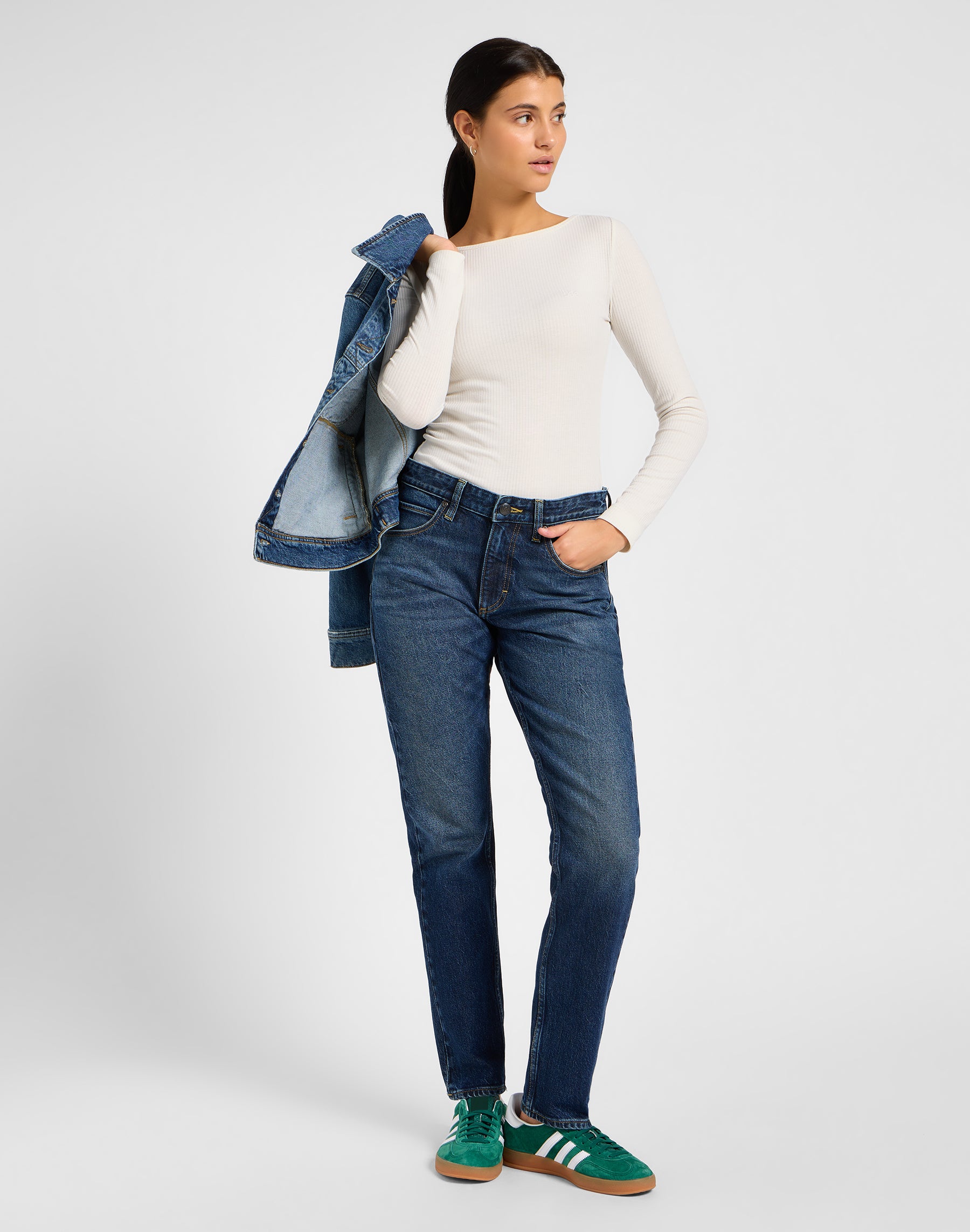 Rider Jeans in Hyper Dark Jeans Lee