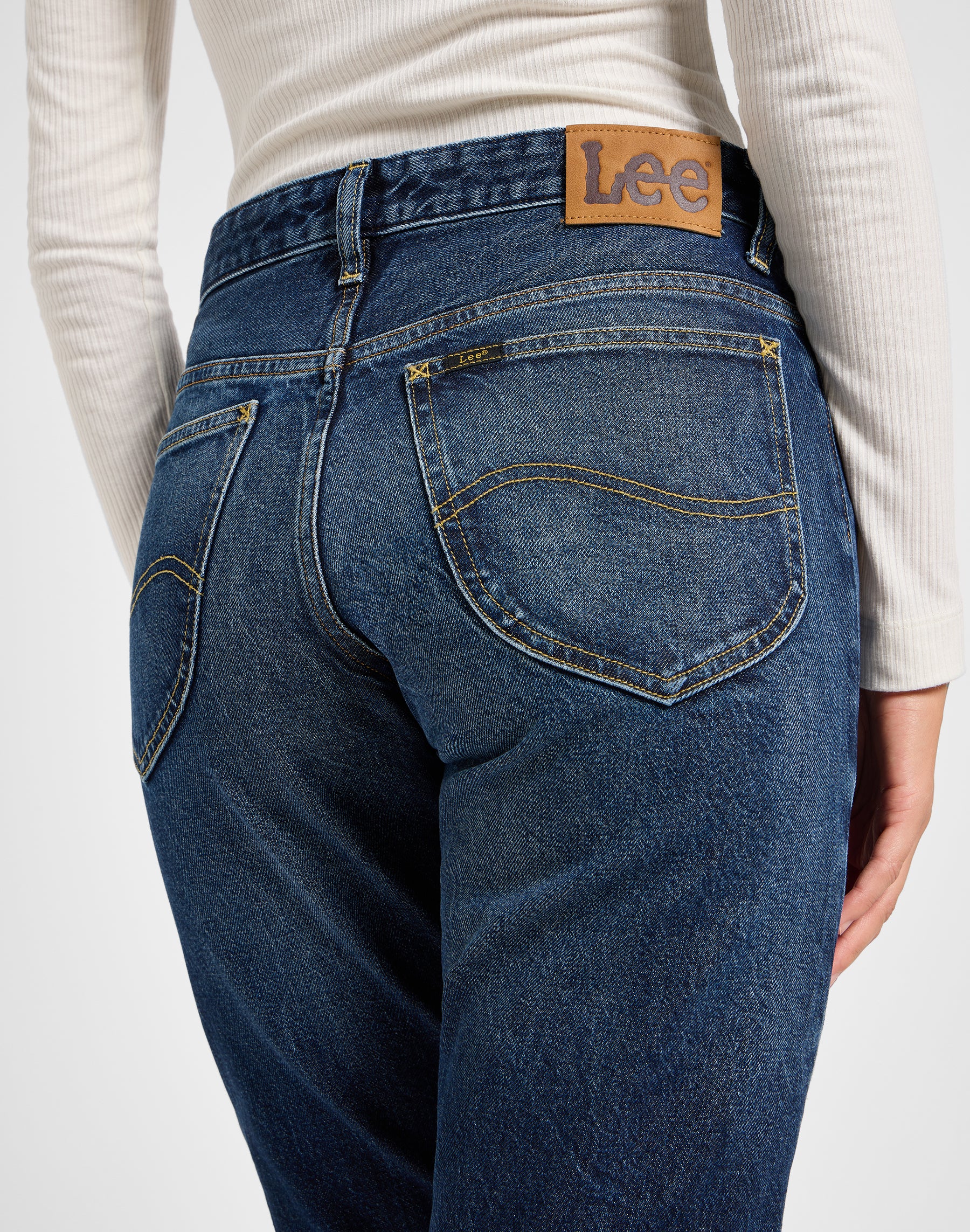 Rider Jeans in Hyper Dark Jeans Lee