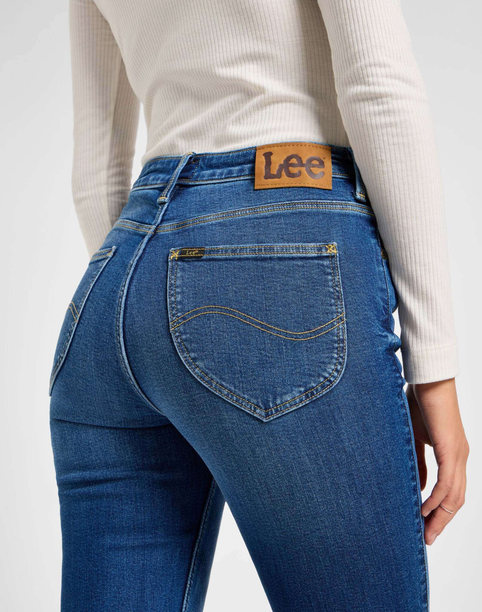 Breese in Mid Stop Jeans Lee