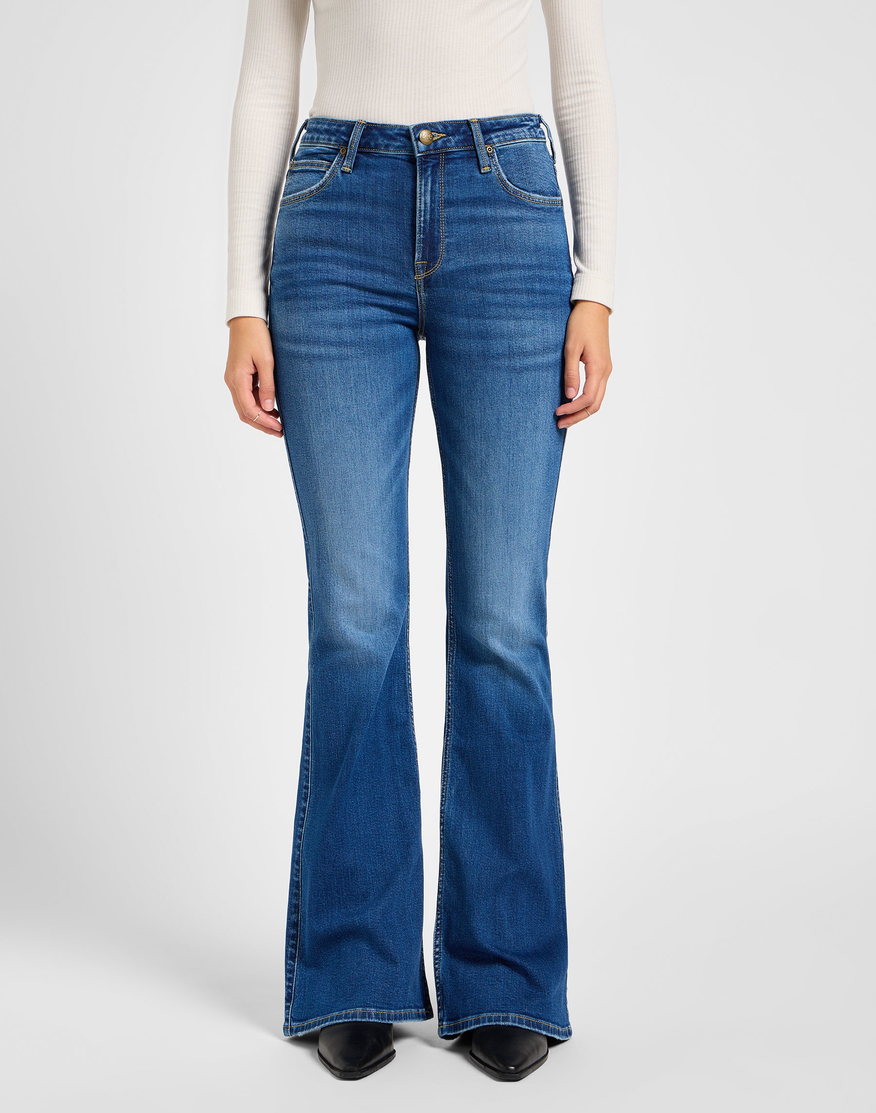 Breese in Mid Stop Jeans Lee