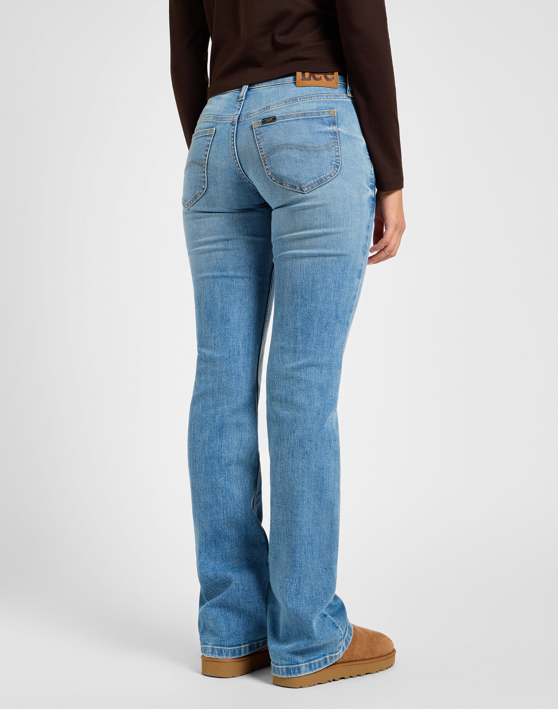 Jessica in Rising Sign Jeans Lee