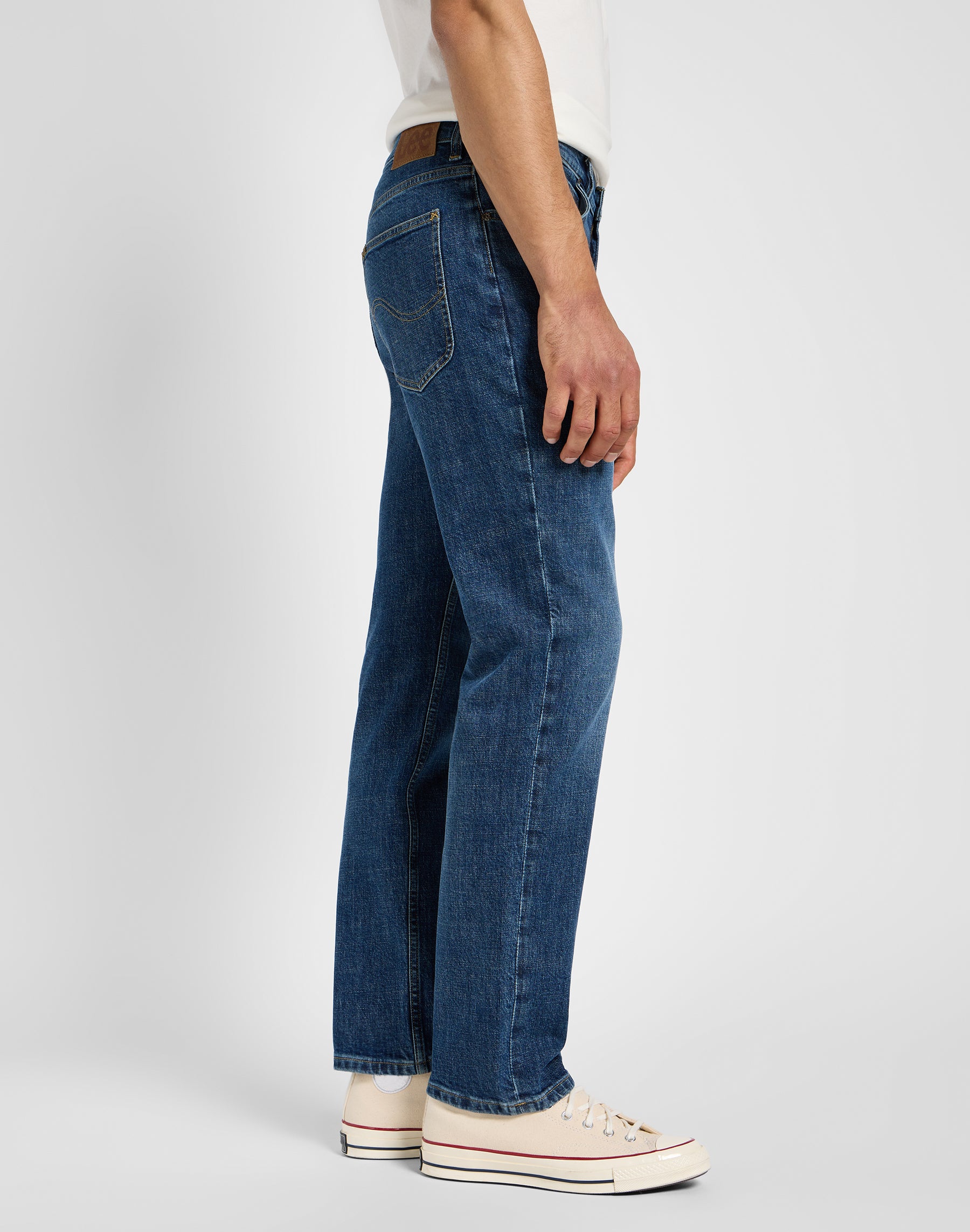 Brooklyn Straight in Creekside Jeans Lee
