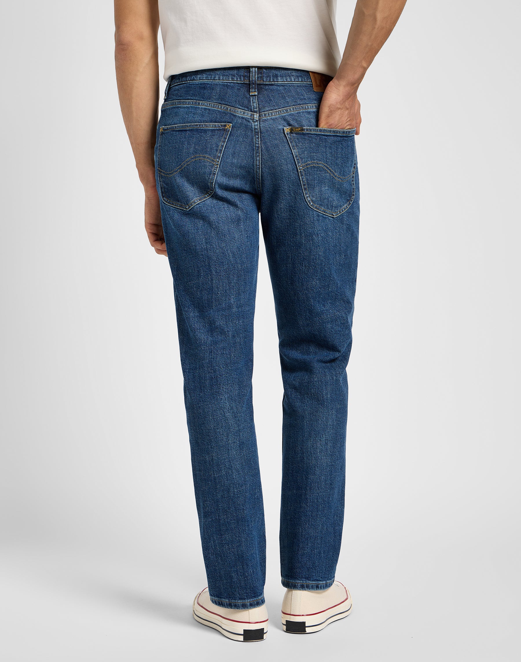 Brooklyn Straight in Creekside Jeans Lee