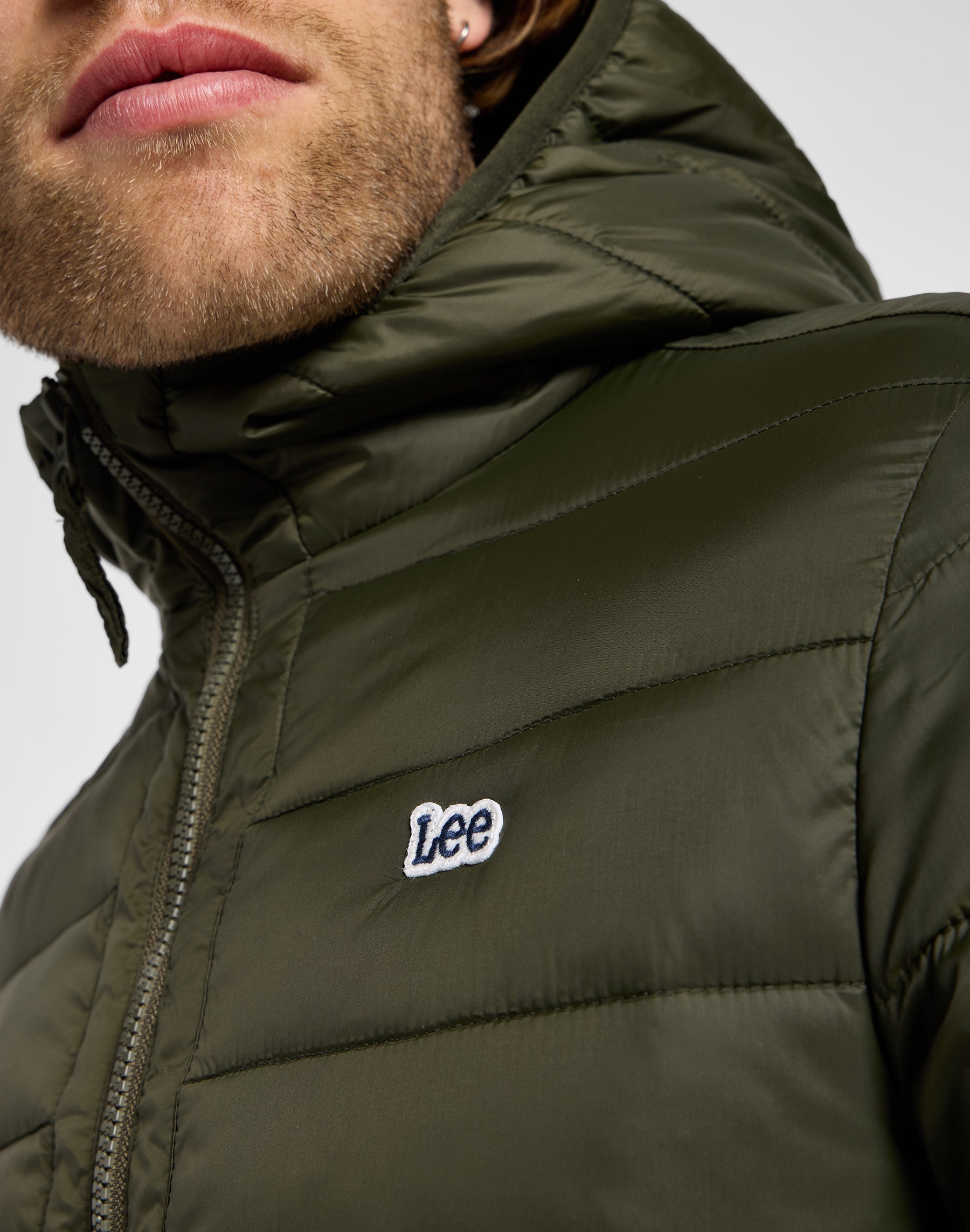 Light Puffer Jacket in Olive Night Jackets Lee