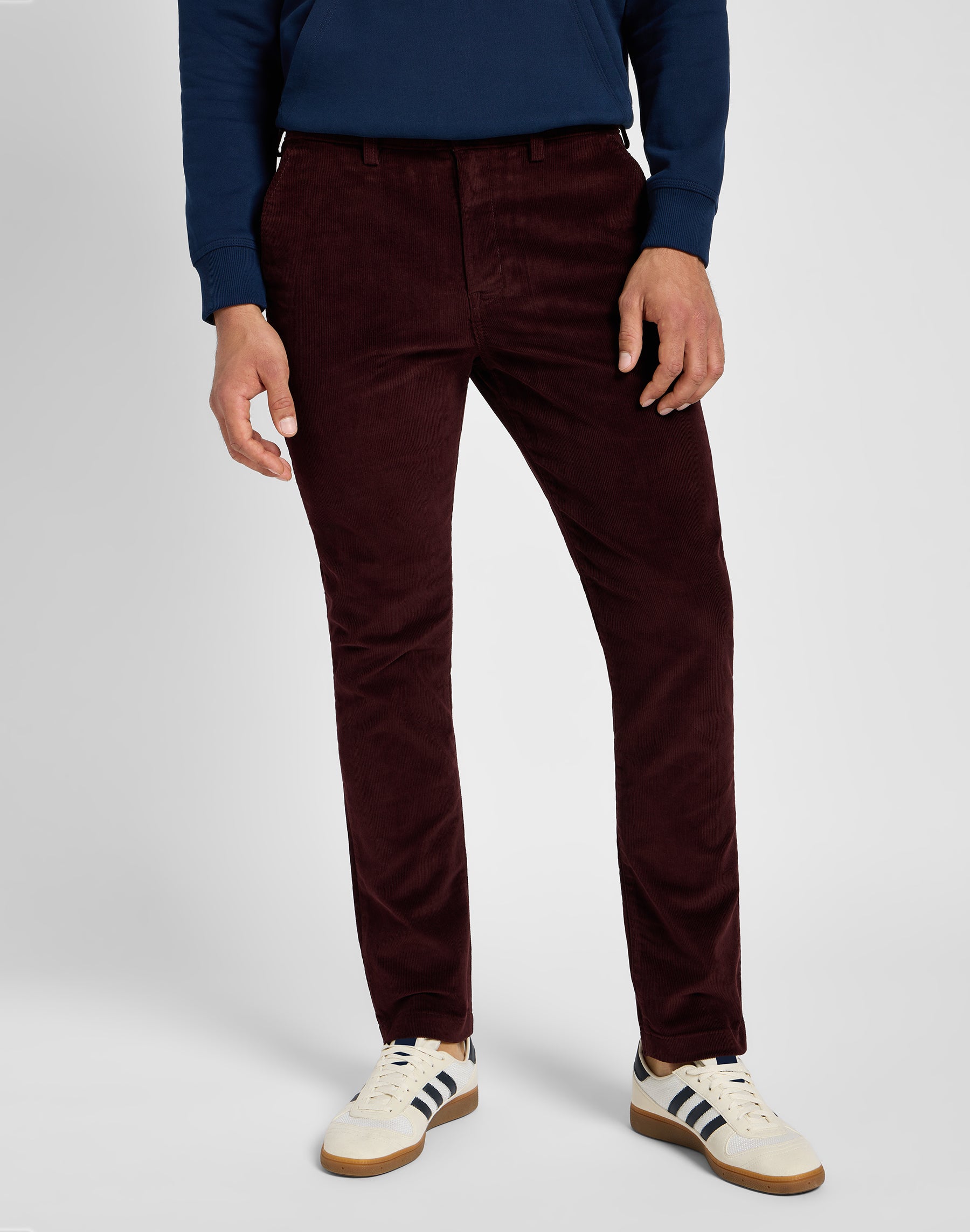 Slim chino in Velvet Beet pants Lee