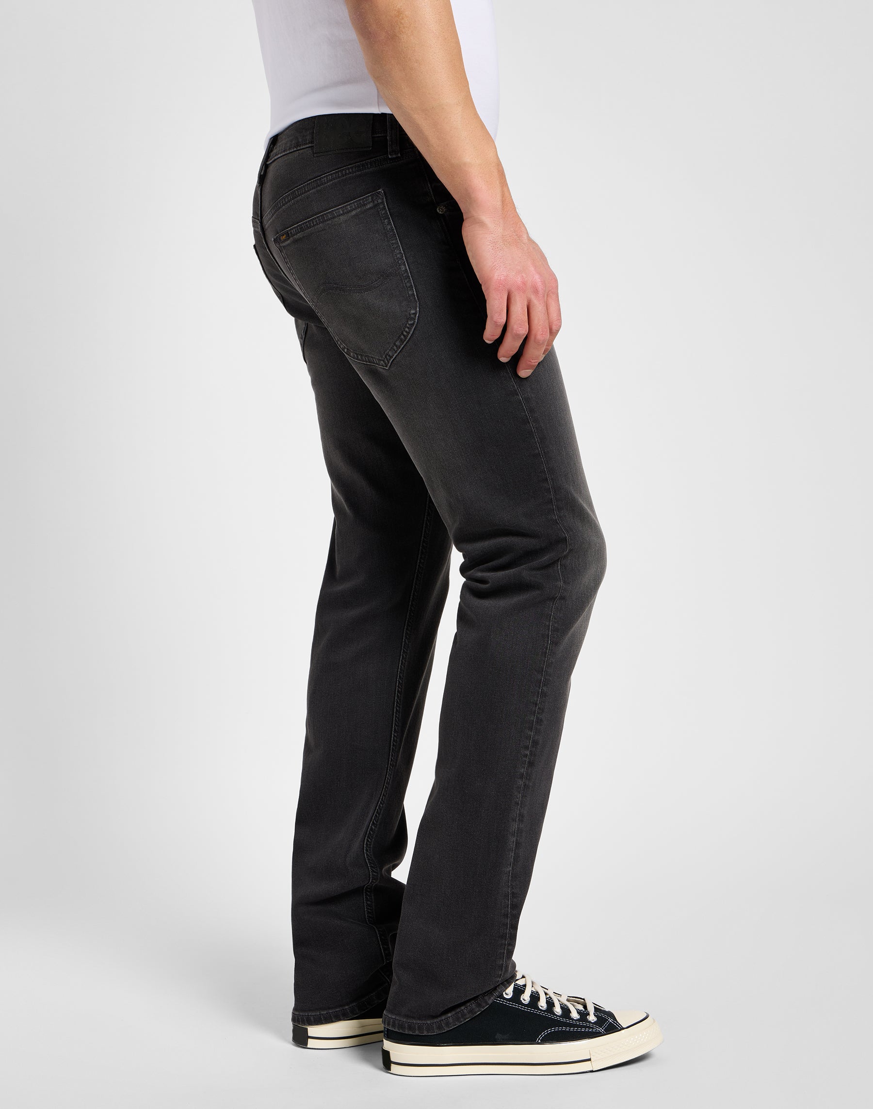 Daren Zip Fly in Cement Jeans Lee