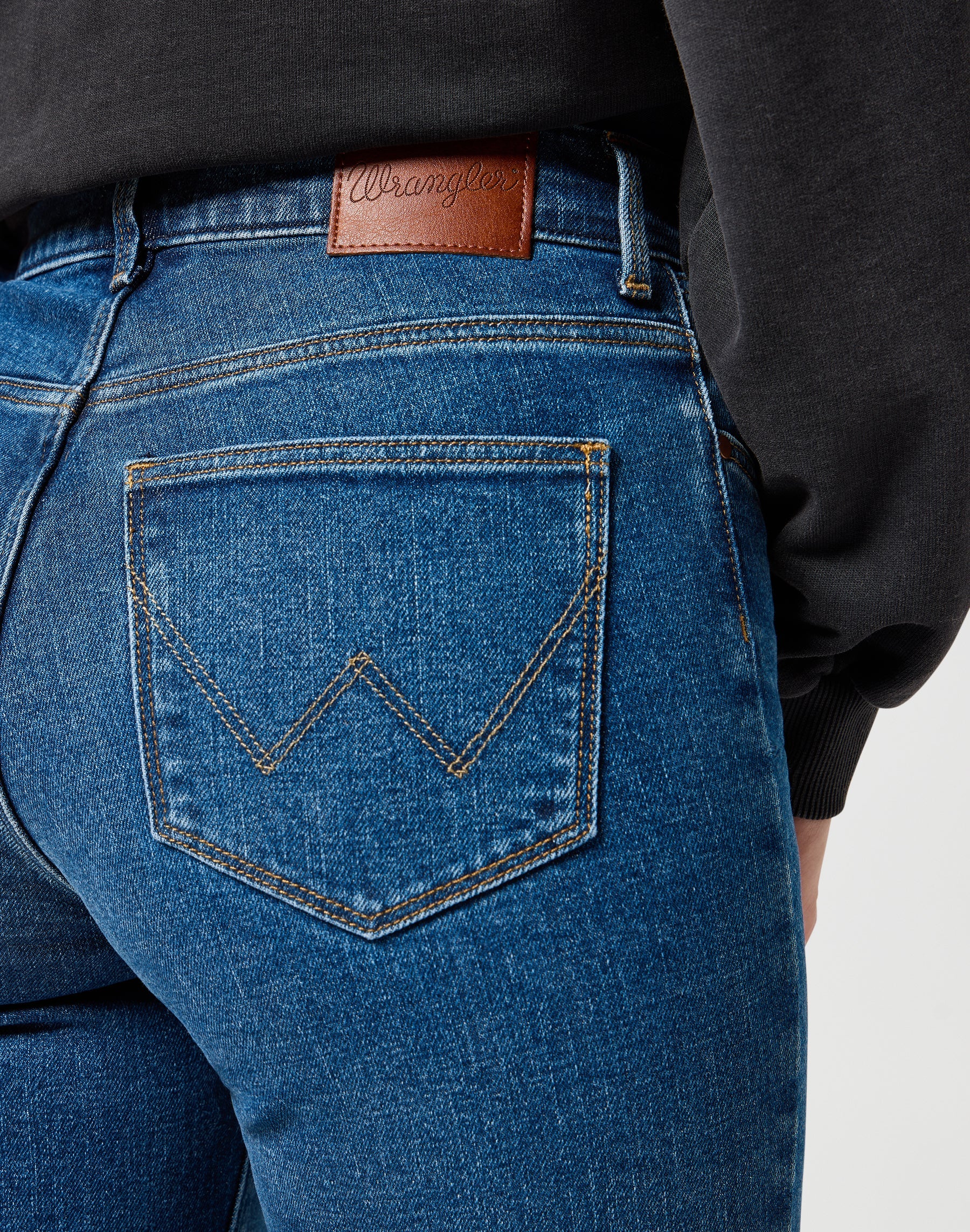 Straight in Vintage Blue Jeans Wrangler