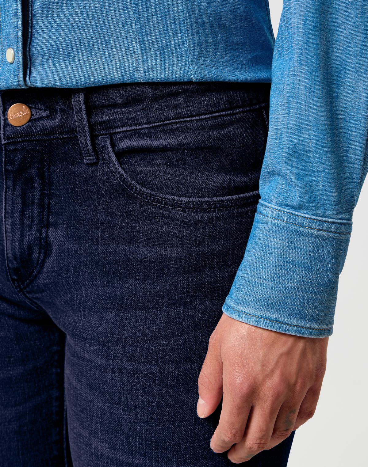 Bootcut in Iron Ore Jeans Wrangler